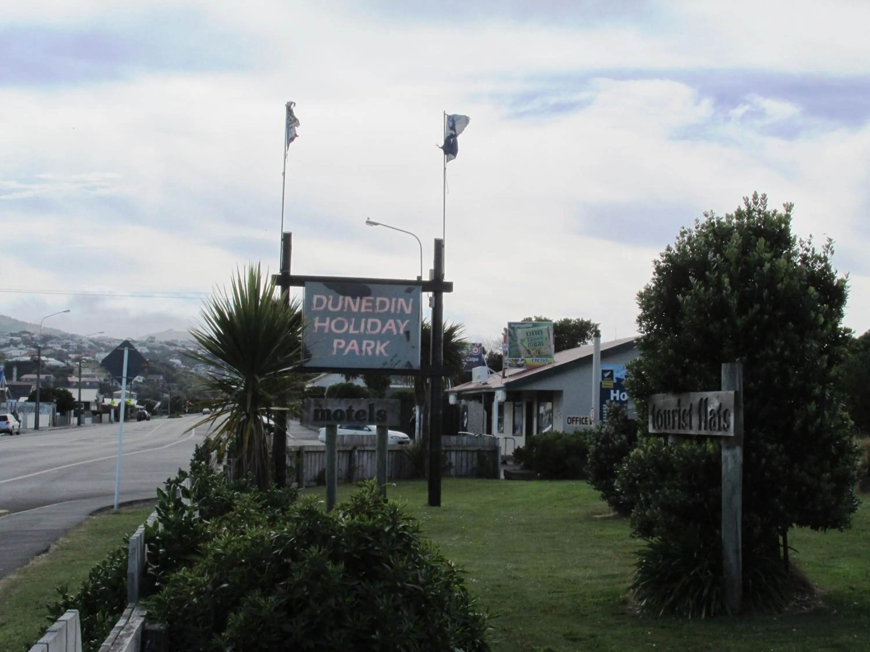 Property logo or sign in Dunedin Holiday Park