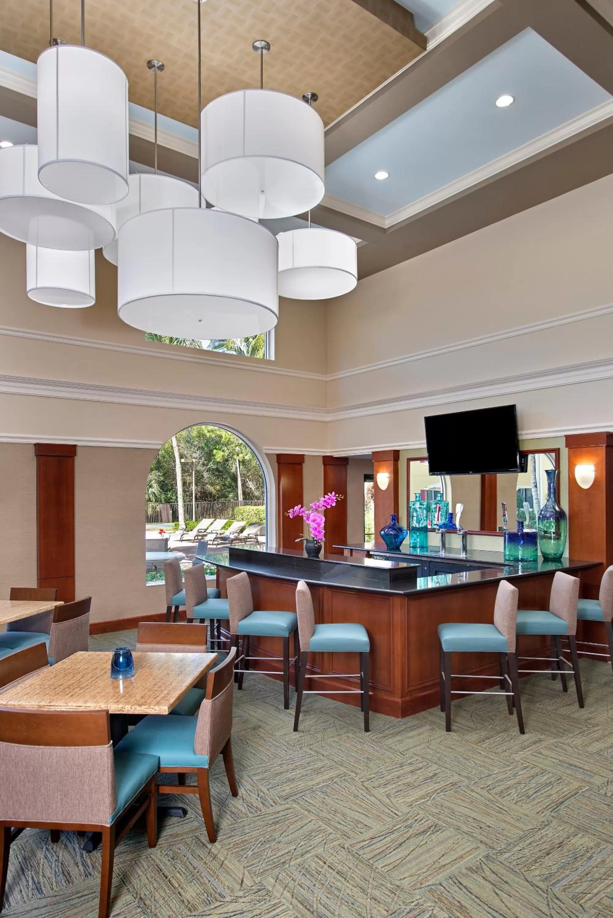 Lounge or bar in Hawthorn Extended Stay by Wyndham Naples