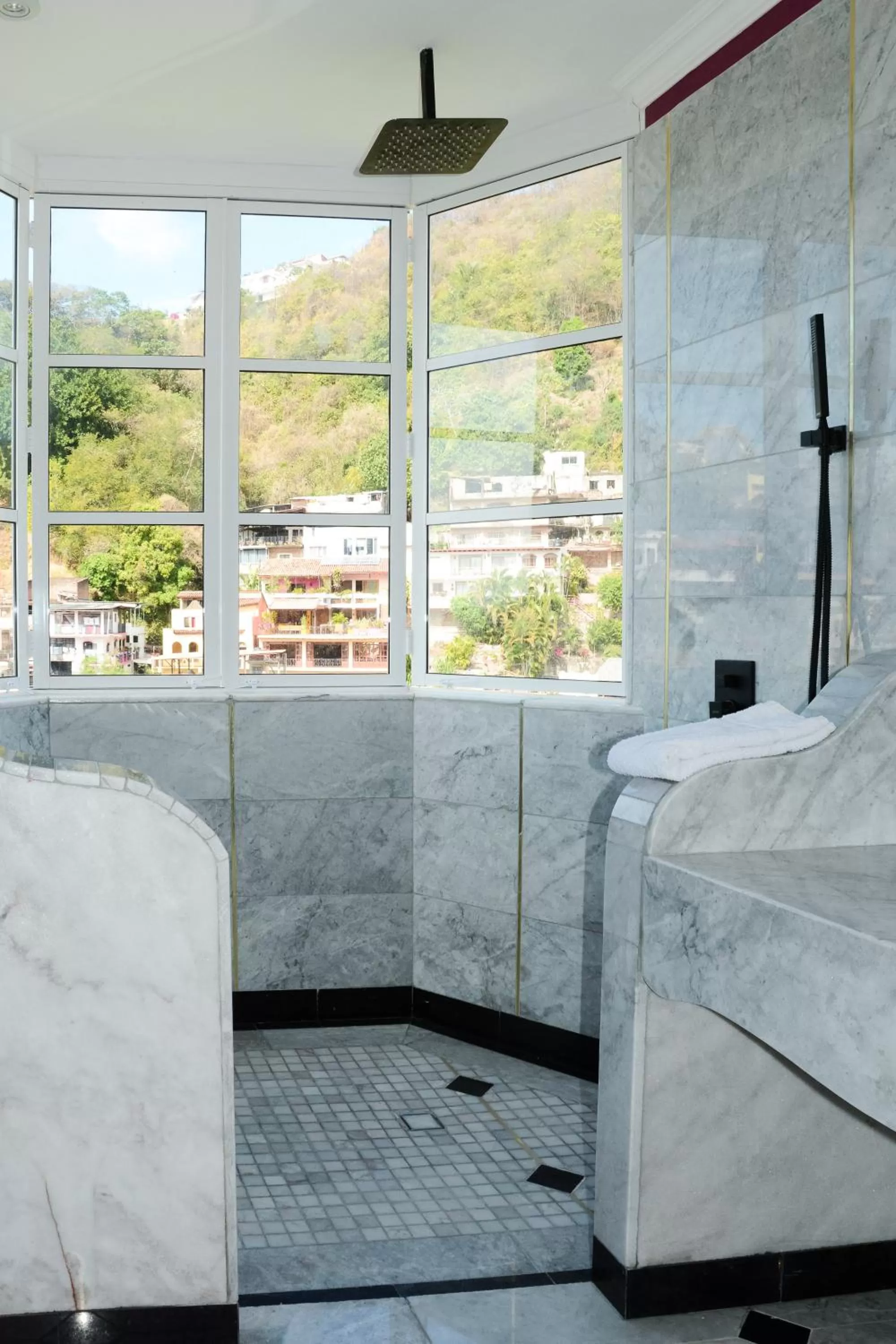 Bathroom, Bed in Hotel Boutique Rivera Del Rio