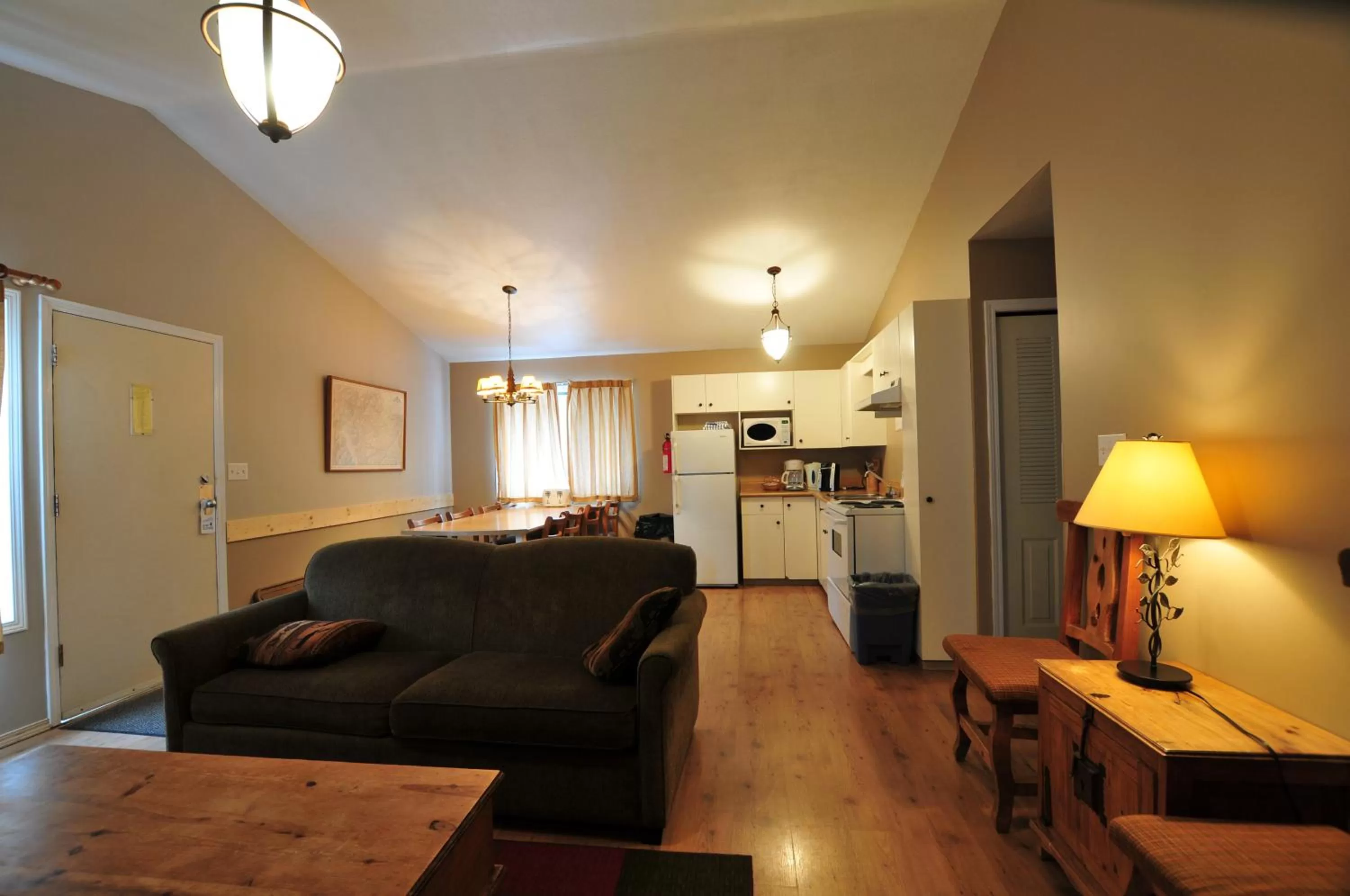 Living room in Manning Park Resort