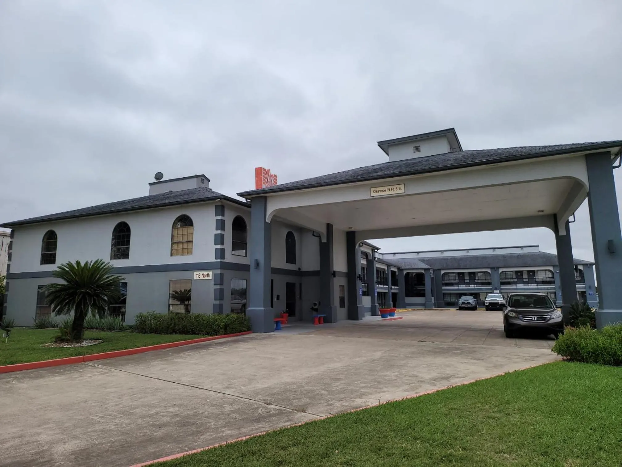 Texas Inn and Suites Raymondville