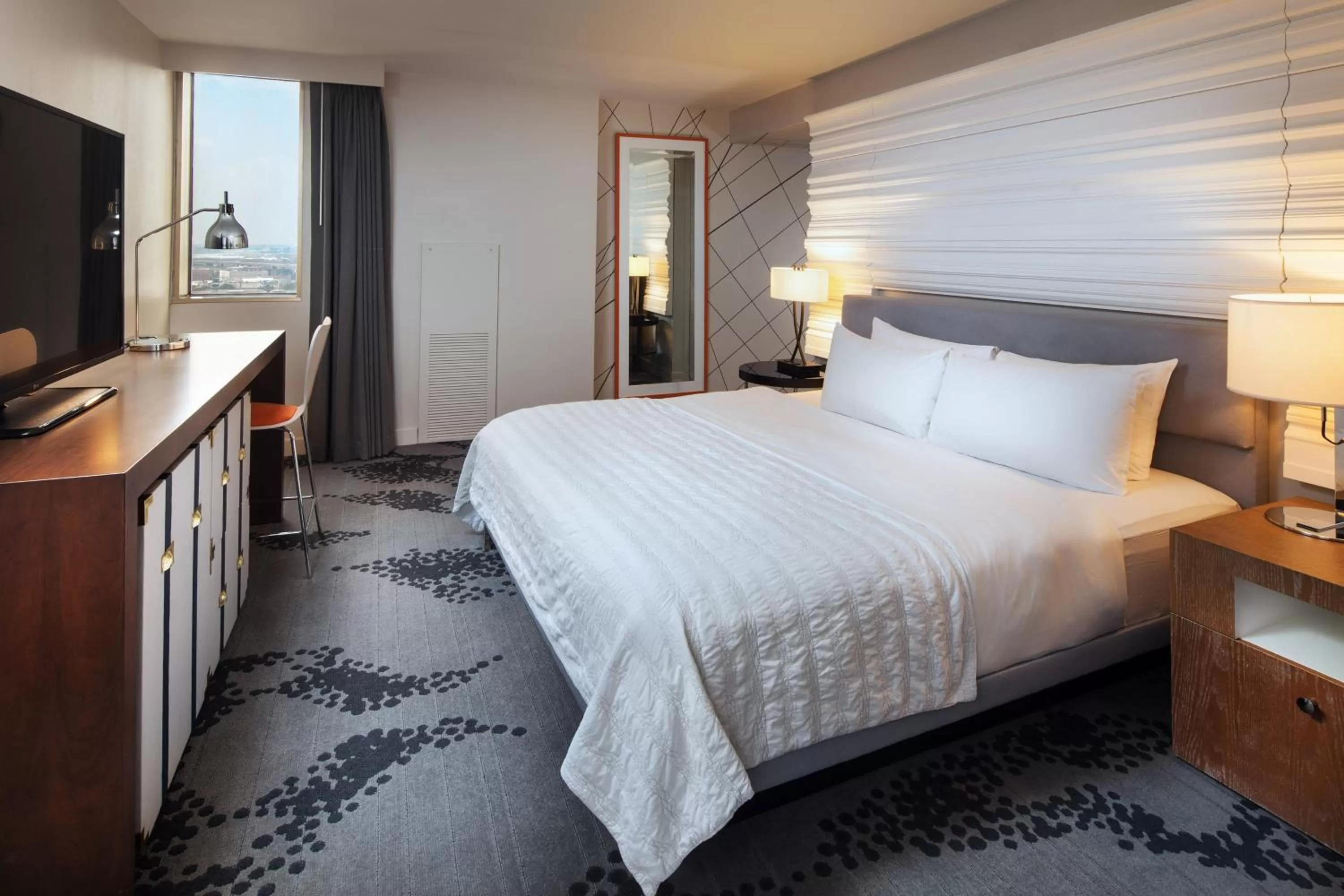 1 Bedroom Executive Suite, 1 King in Le Méridien New Orleans