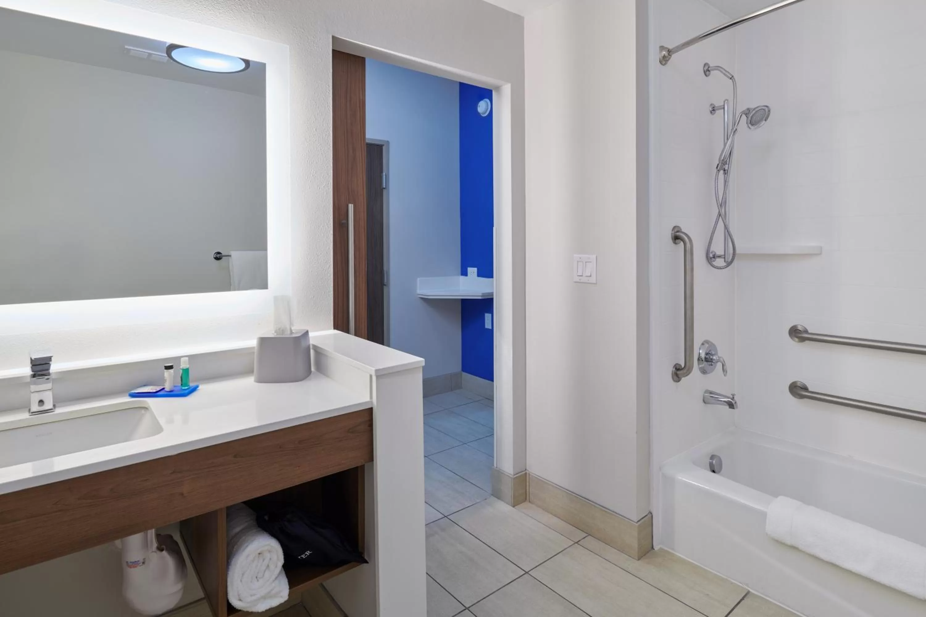 Bathroom in Holiday Inn Express & Suites El Paso East-Loop 375 by IHG
