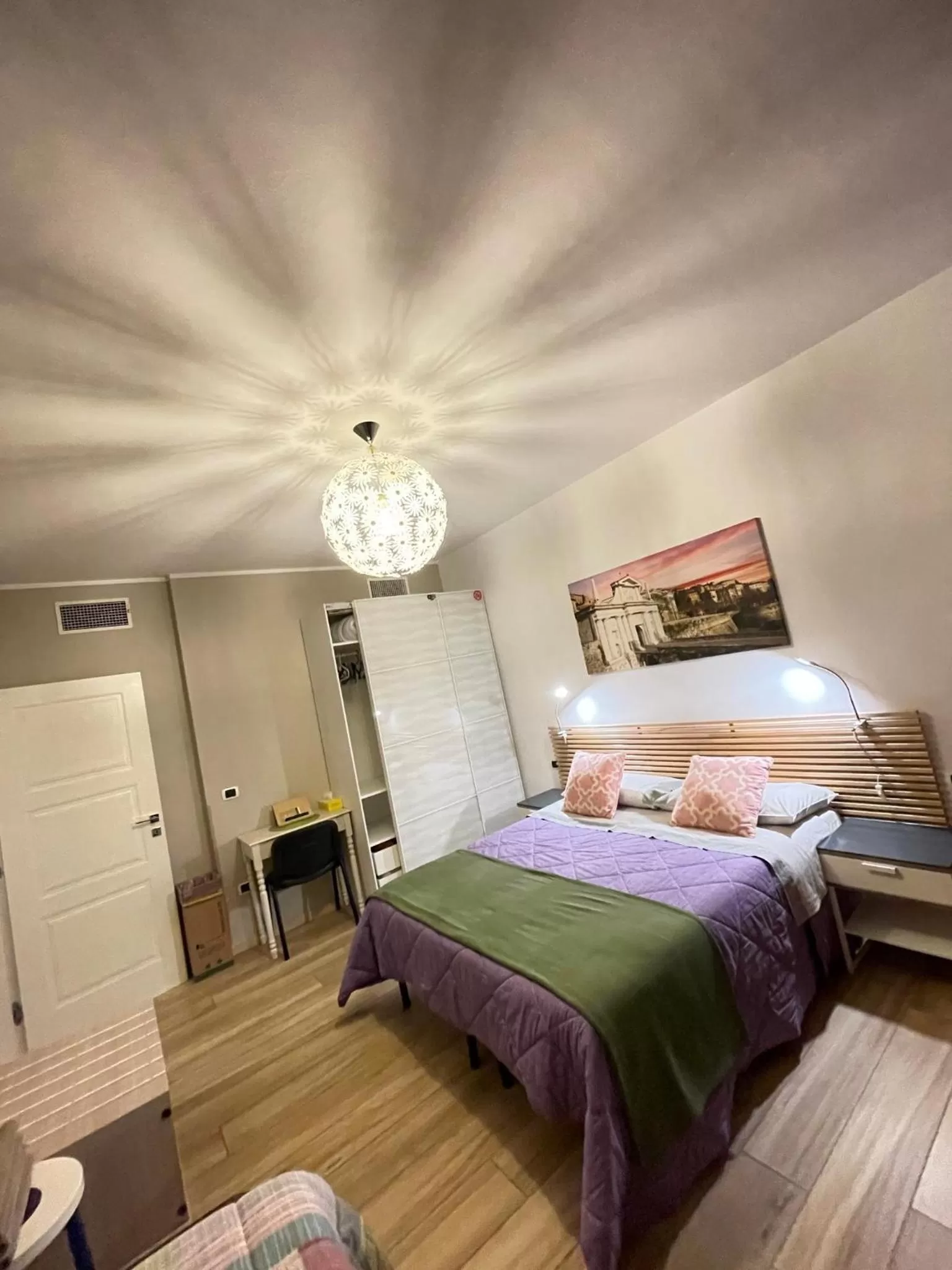 Bed in Smart House Rental Rooms FREE PARKING