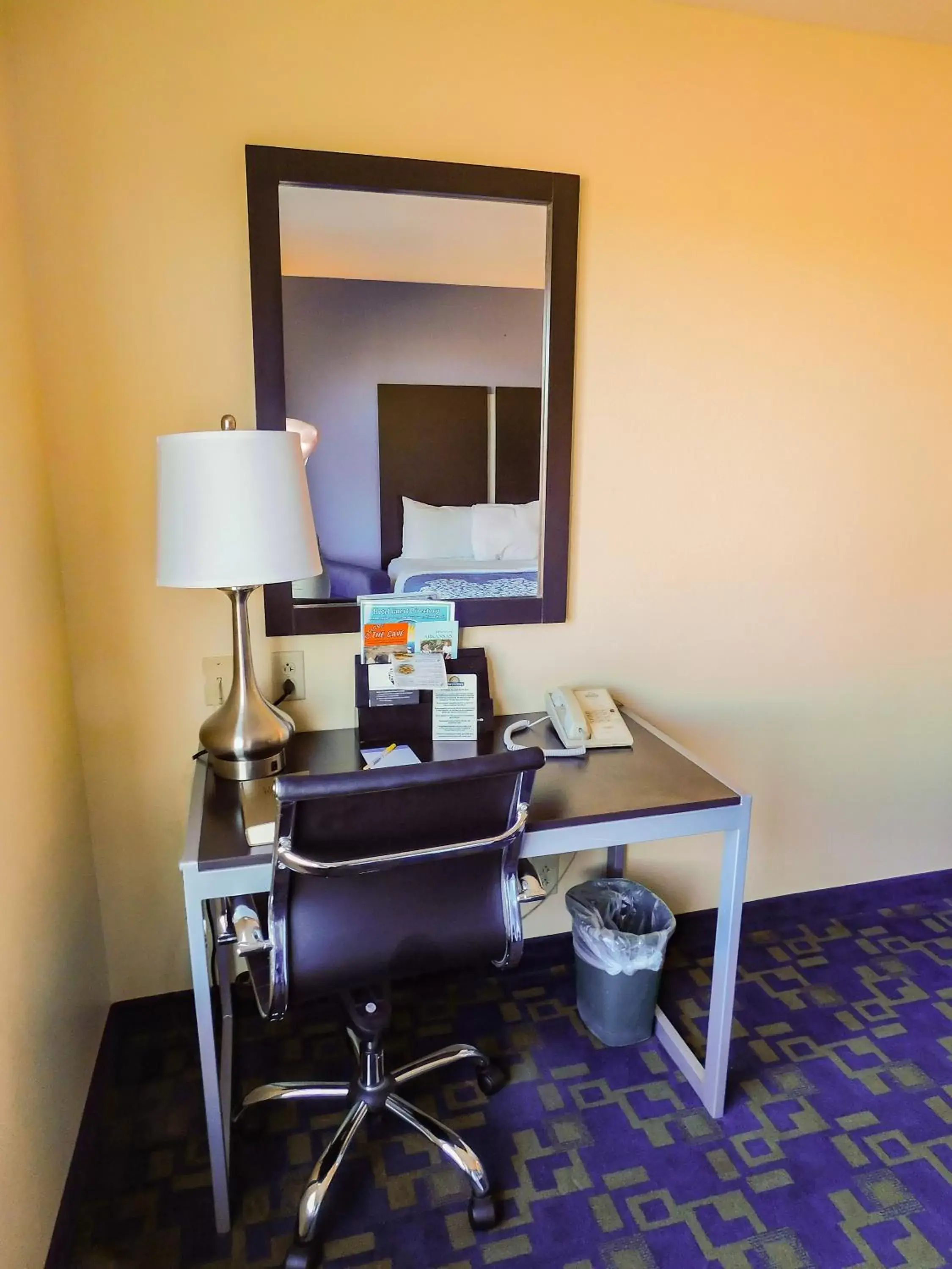 Deluxe Suite in Days Inn & Suites by Wyndham Pocahontas Deluxe Suite in Days Inn & Suites by Wyndham Pocahontas