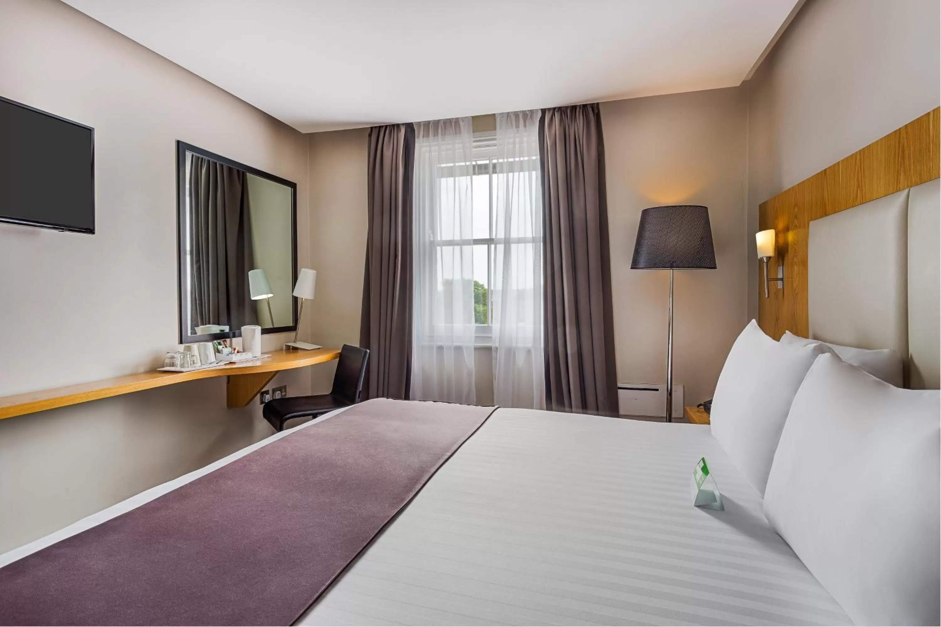 Photo of the whole room, Bed in Holiday Inn Sittingbourne by IHG