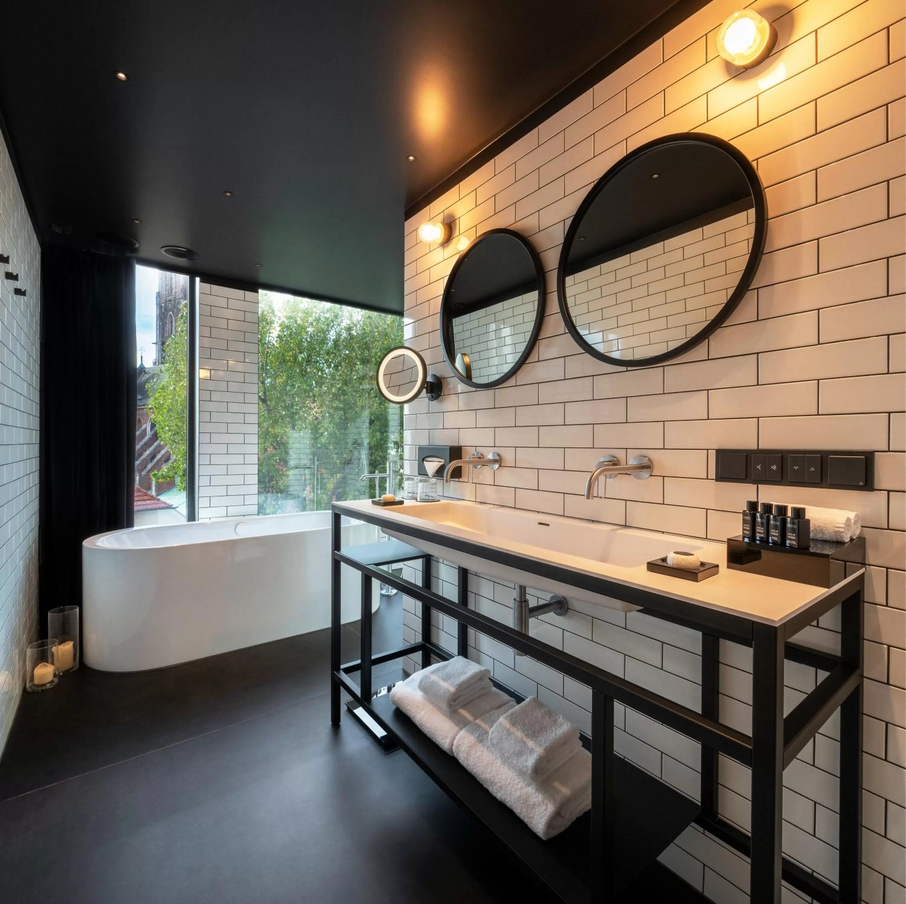 Bathroom in The Bridge Wroclaw - MGallery