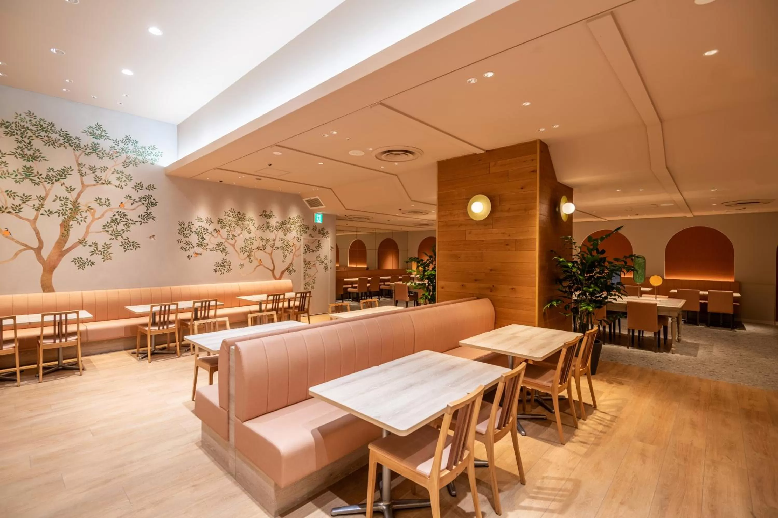 Restaurant/places to eat in Art Hotel Narita