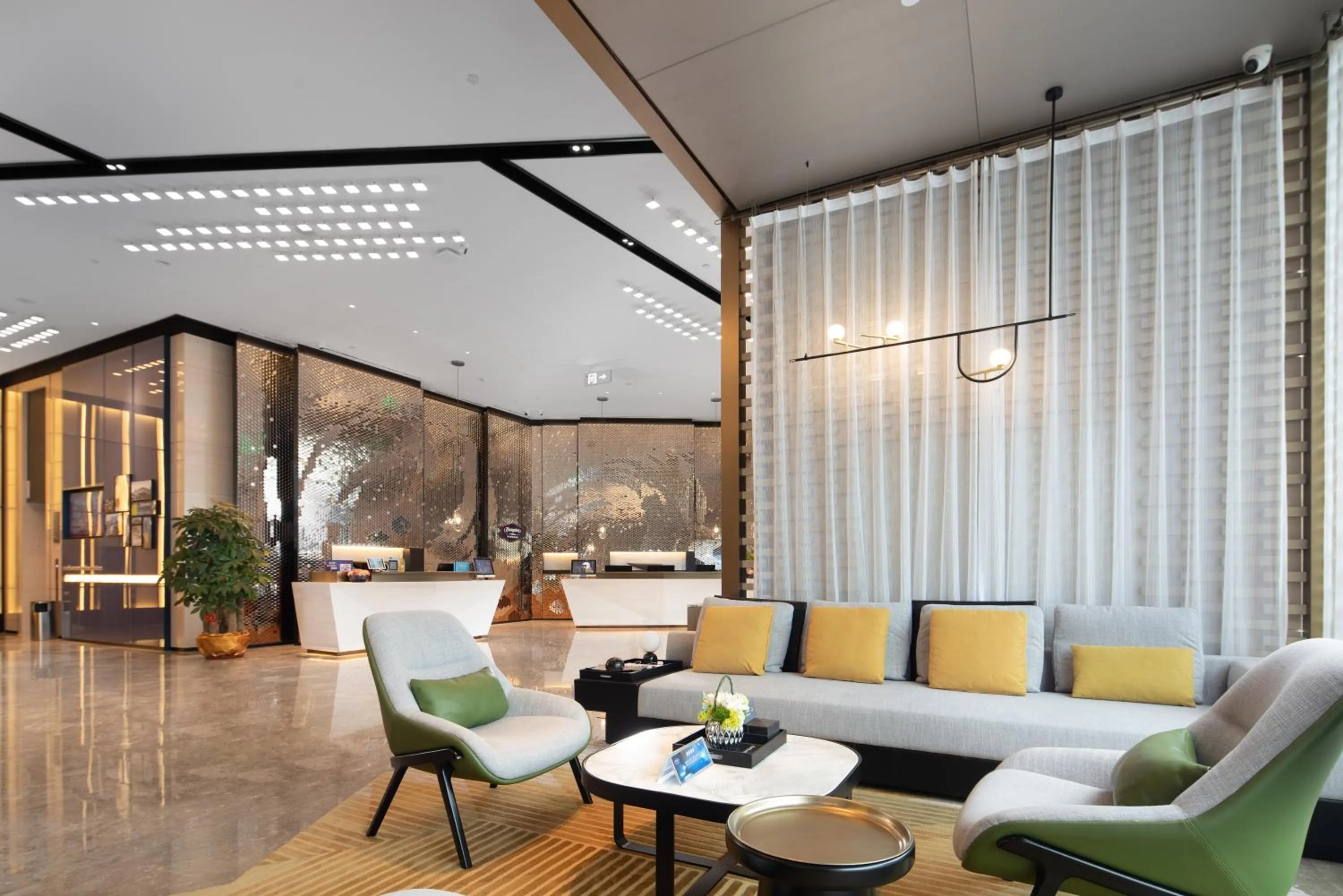 Lobby or reception in Hampton by Hilton Shenzhen North Station