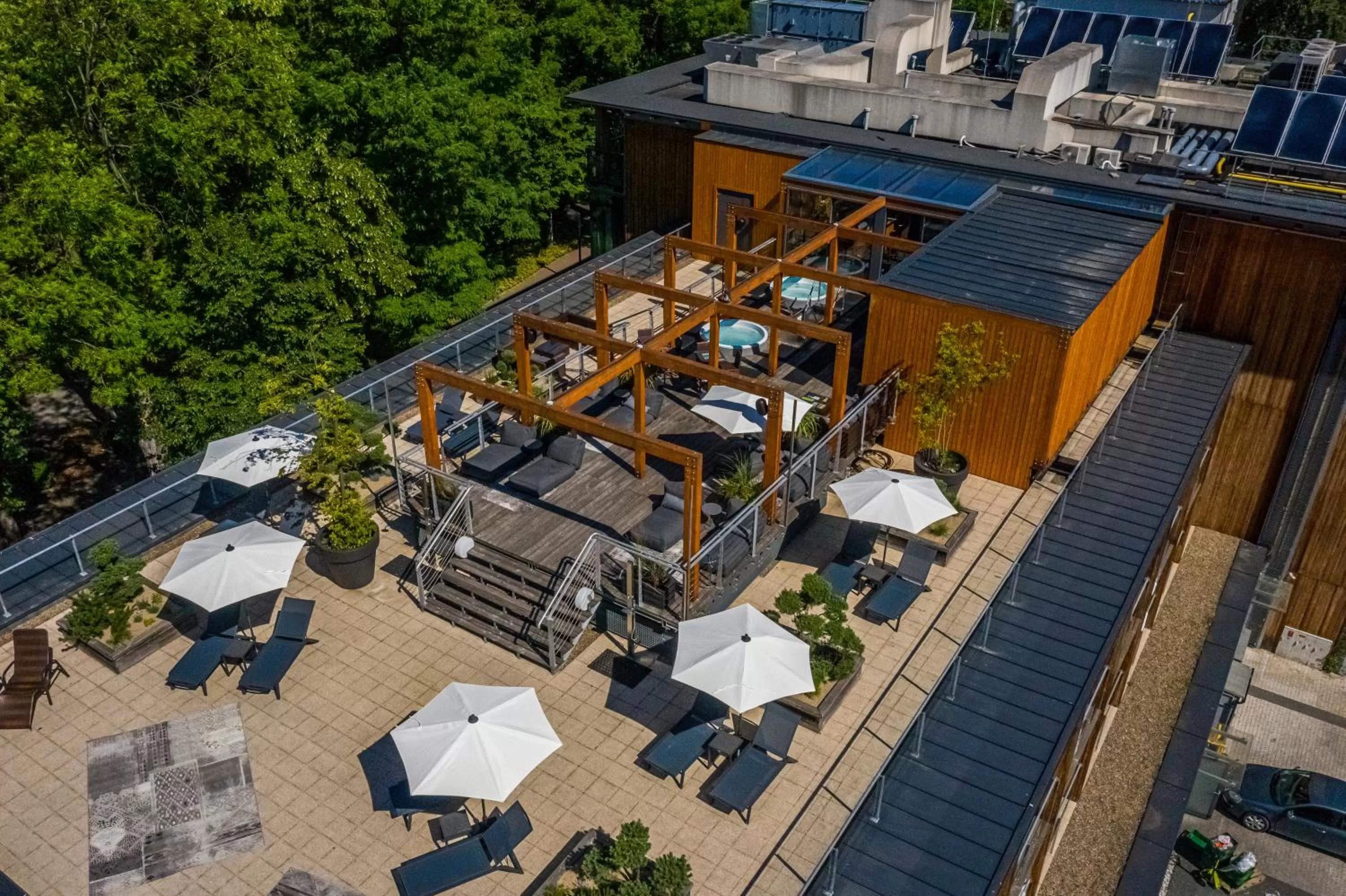 Property building in Bristol Art & Medical SPA