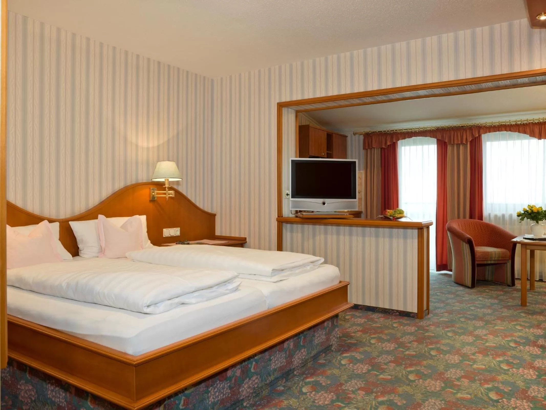 Photo of the whole room, Bed in Hotel Pension Fent