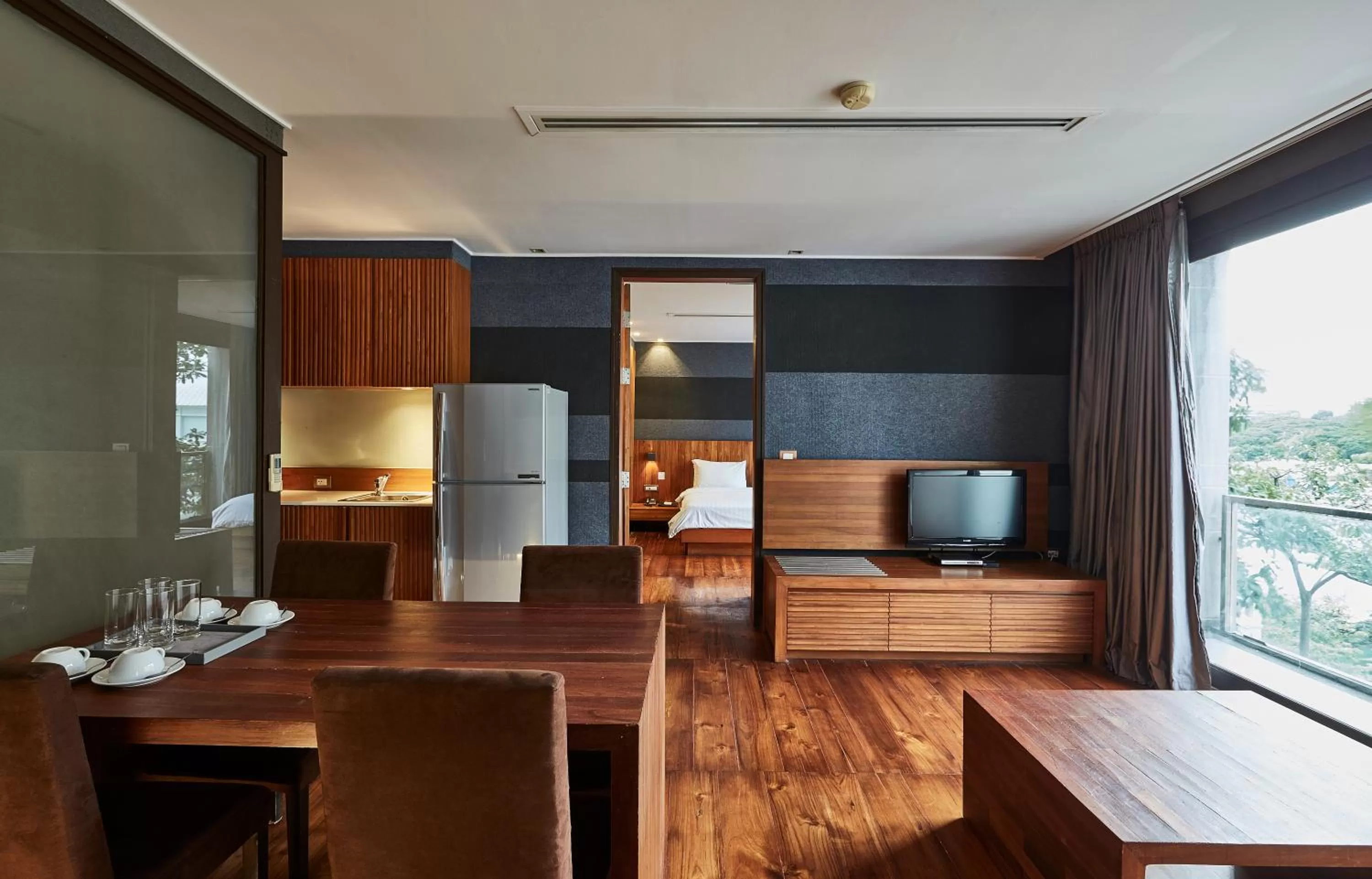 Dining area in LUXX Langsuan Hotel - SHA Plus