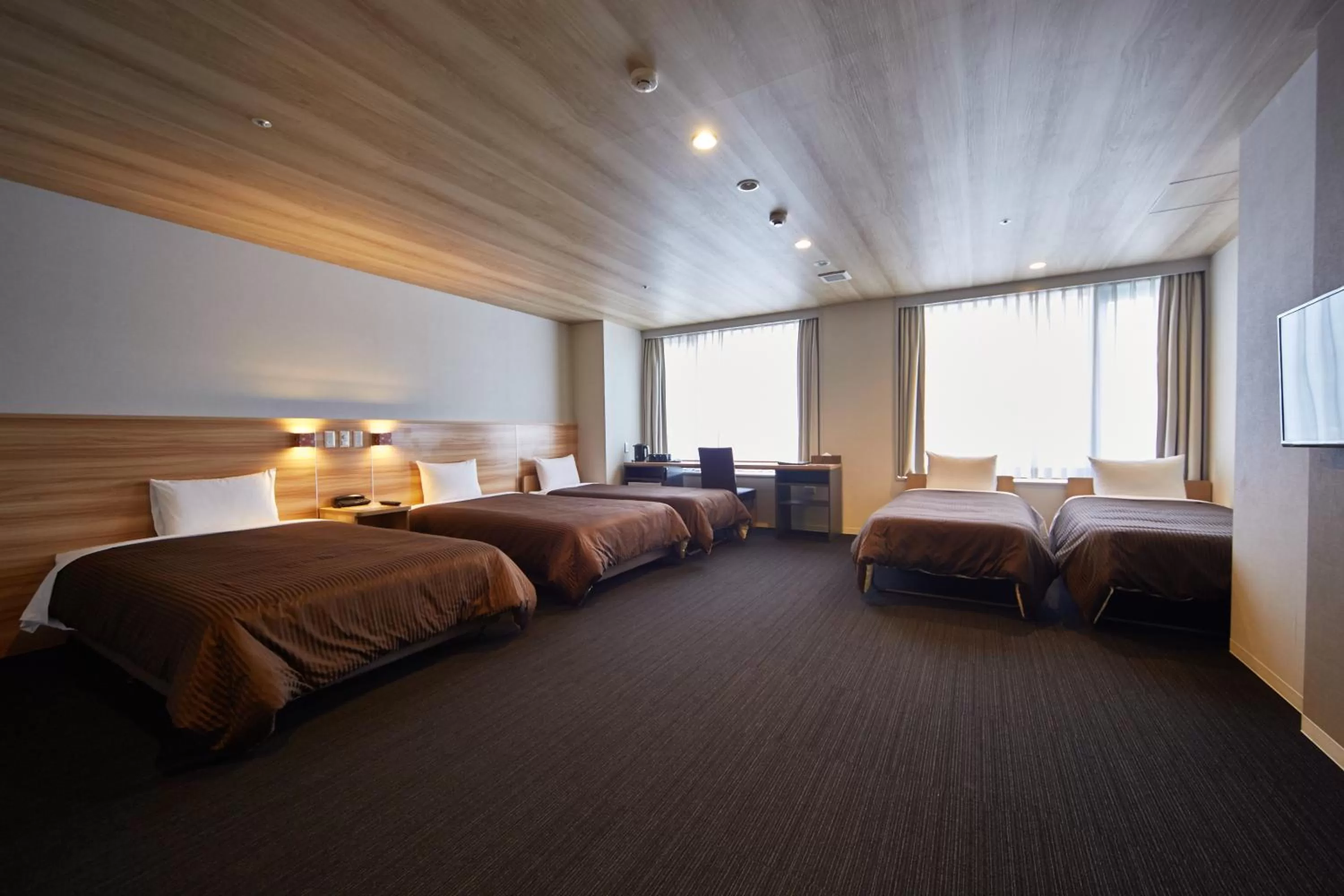 Photo of the whole room, Bed in Izumisano Center Hotel Kansai International Airport