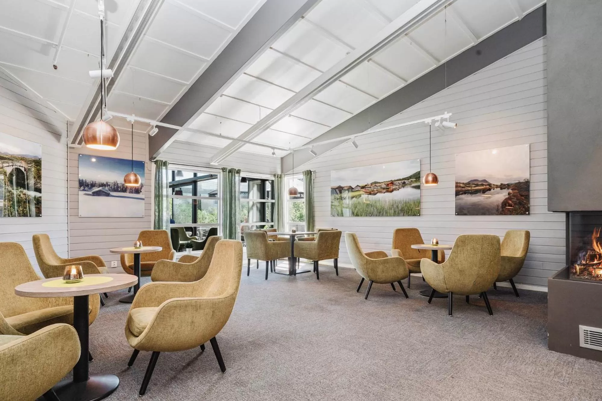 Lobby or reception in Frich's Hotell og Spiseri Alvdal