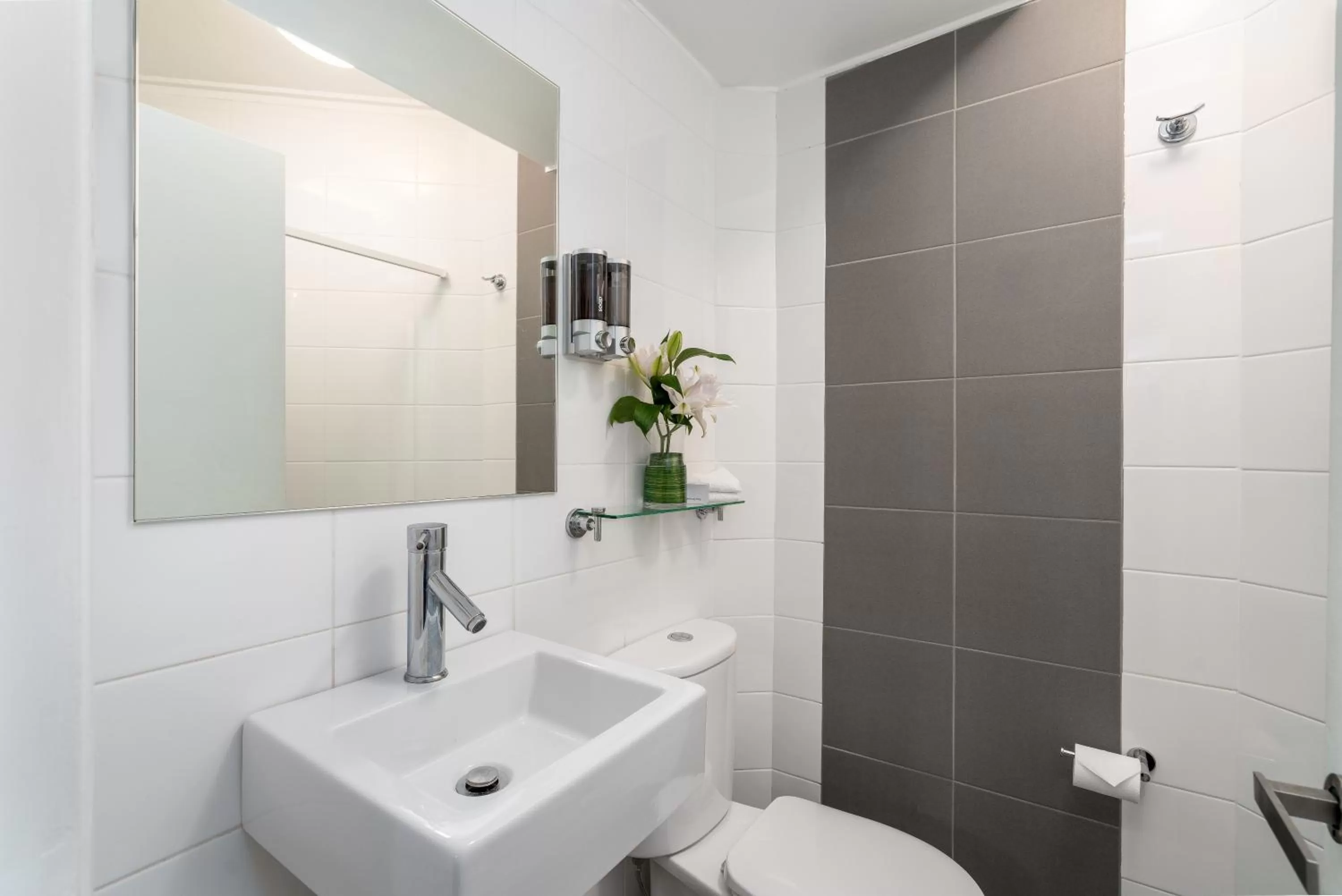 Bathroom in Park Regis City Centre