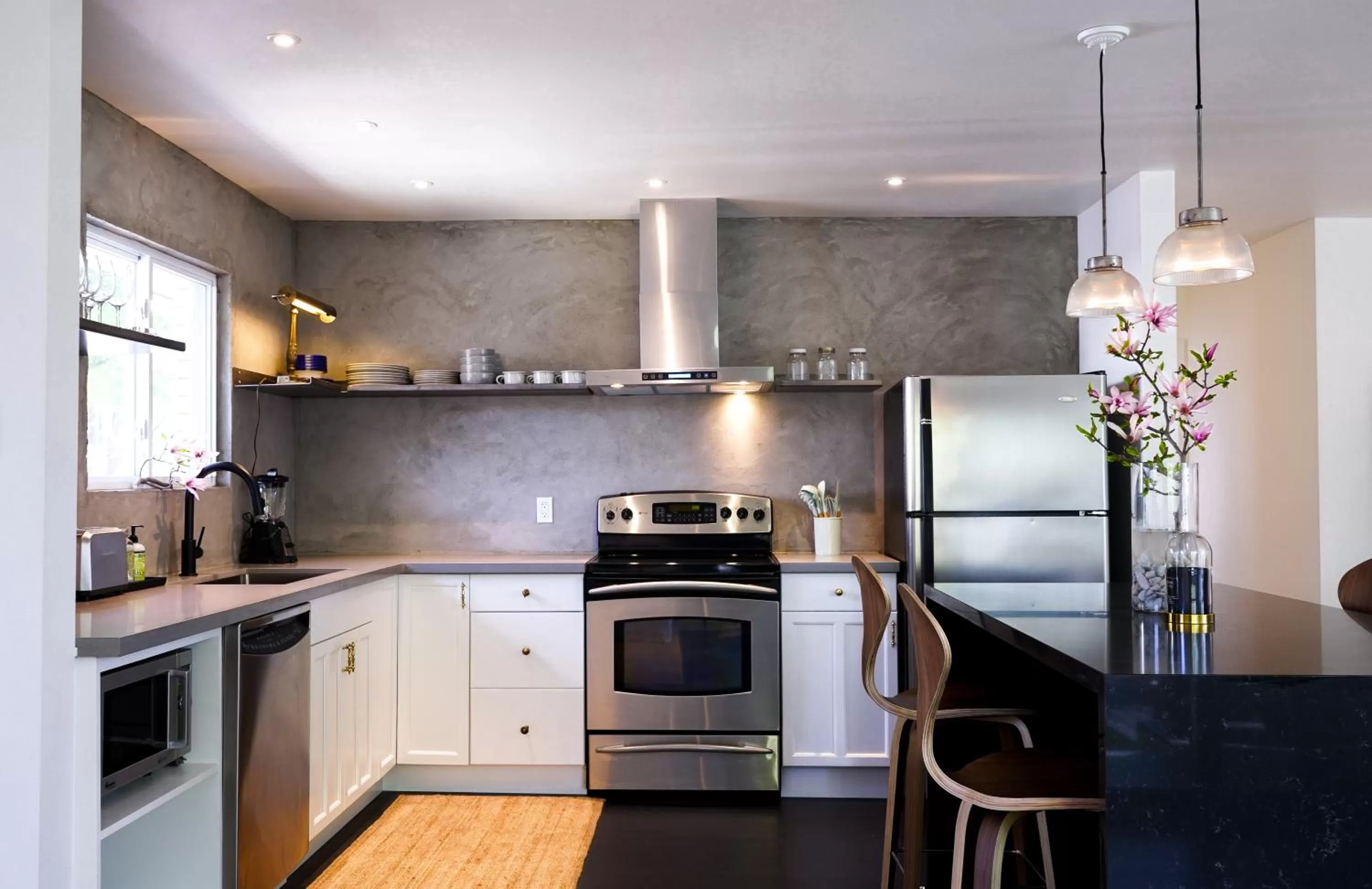 Kitchen or kitchenette in The Lakeside Prince Edward County