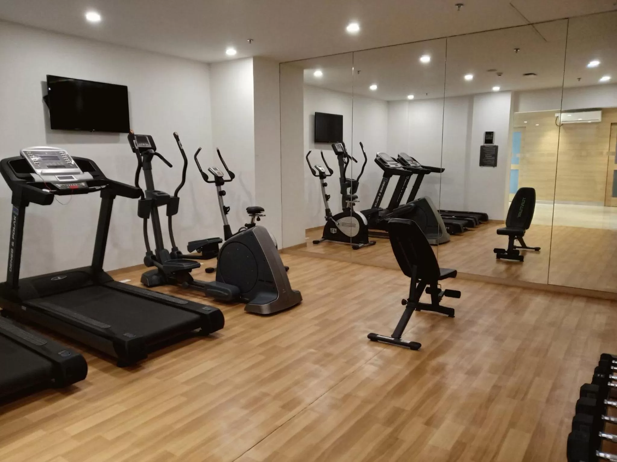 Fitness centre/facilities in Holiday Inn Express Pune Hinjewadi by IHG