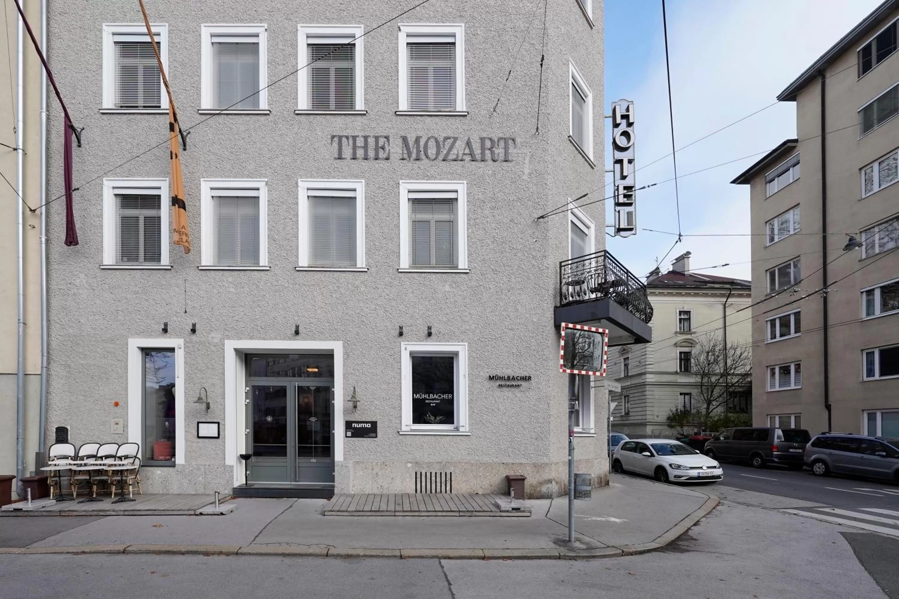 Facade/entrance in numa l Mozart