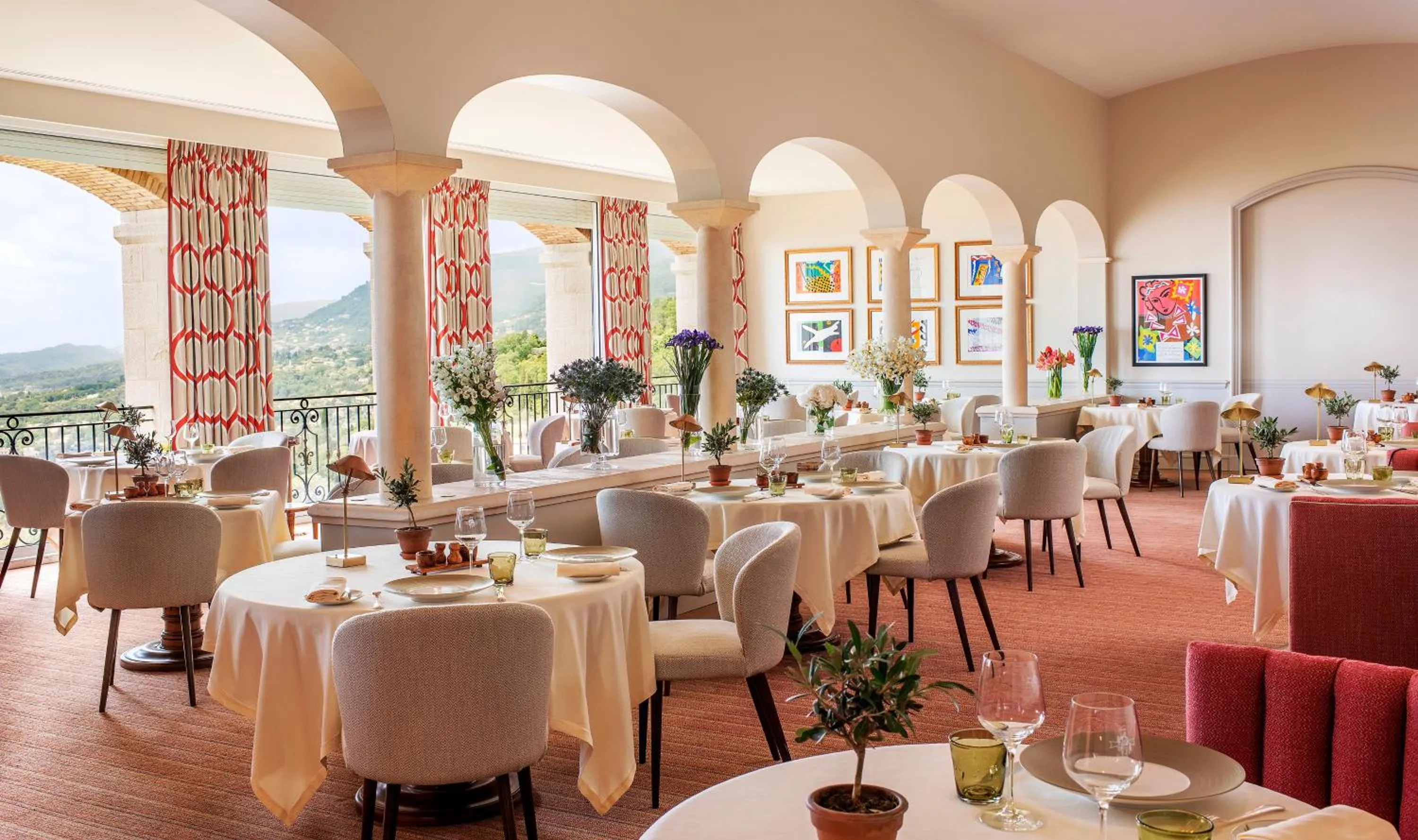 Restaurant/places to eat in Château Saint-Martin & Spa, Oetker Hotels