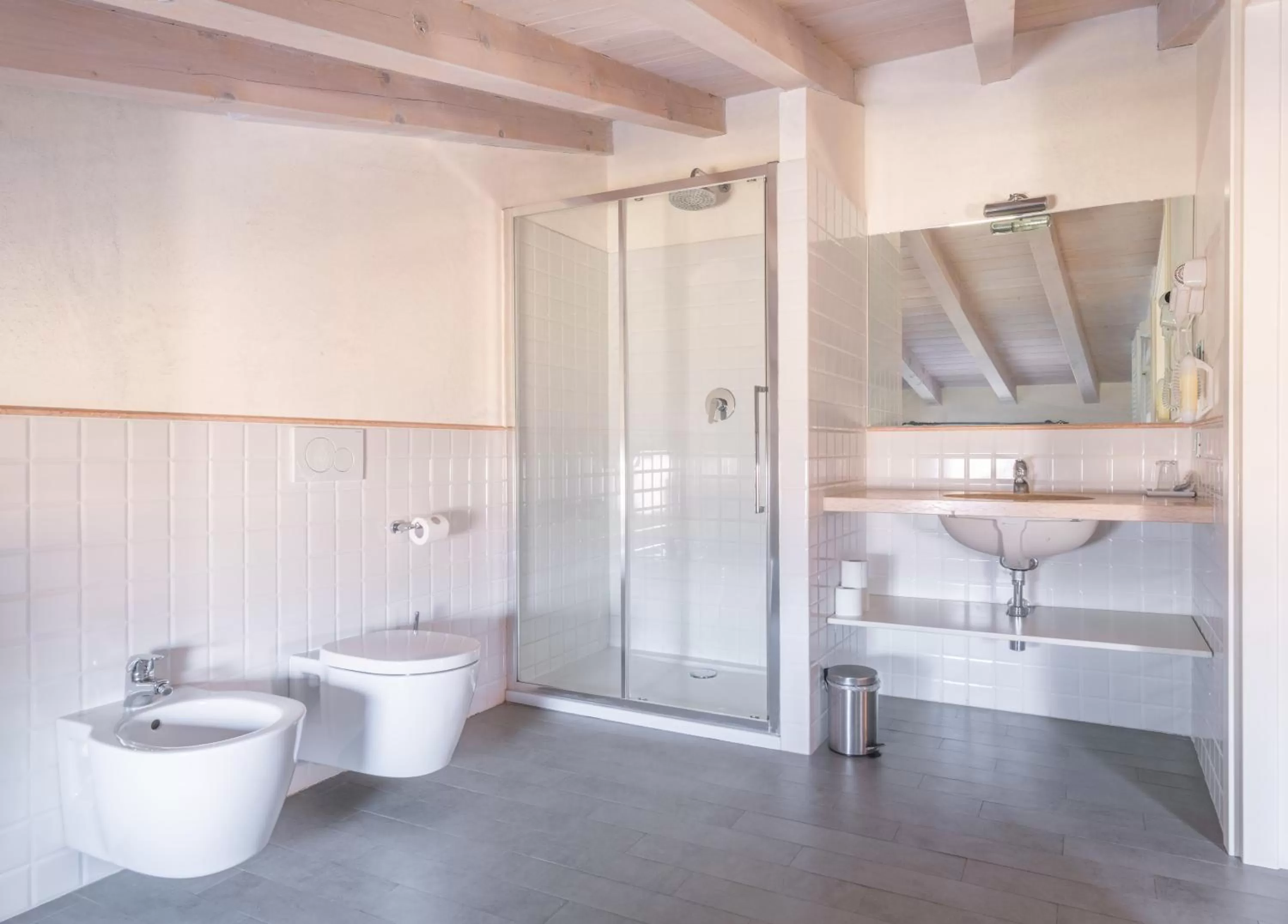 Shower in Hotel Villa Moron