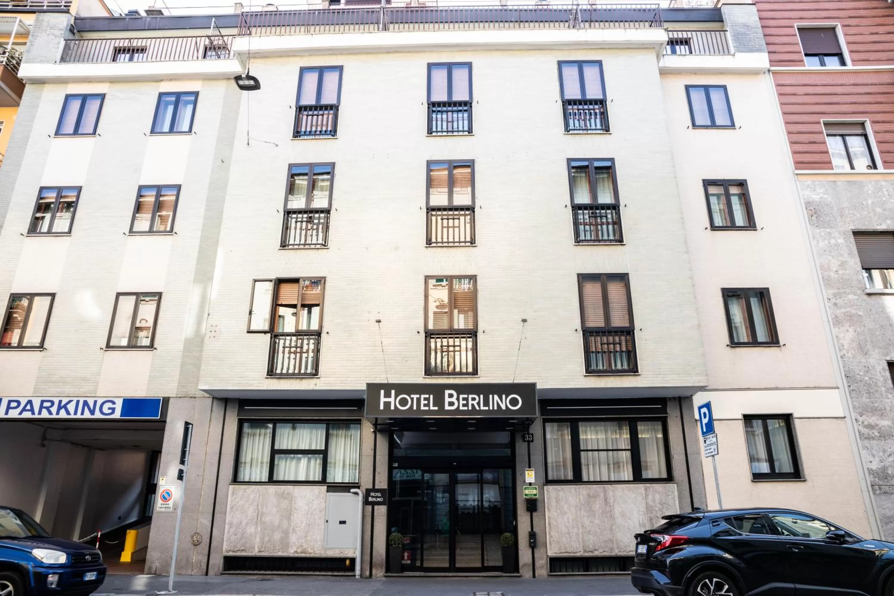 Property building in Hotel Berlino