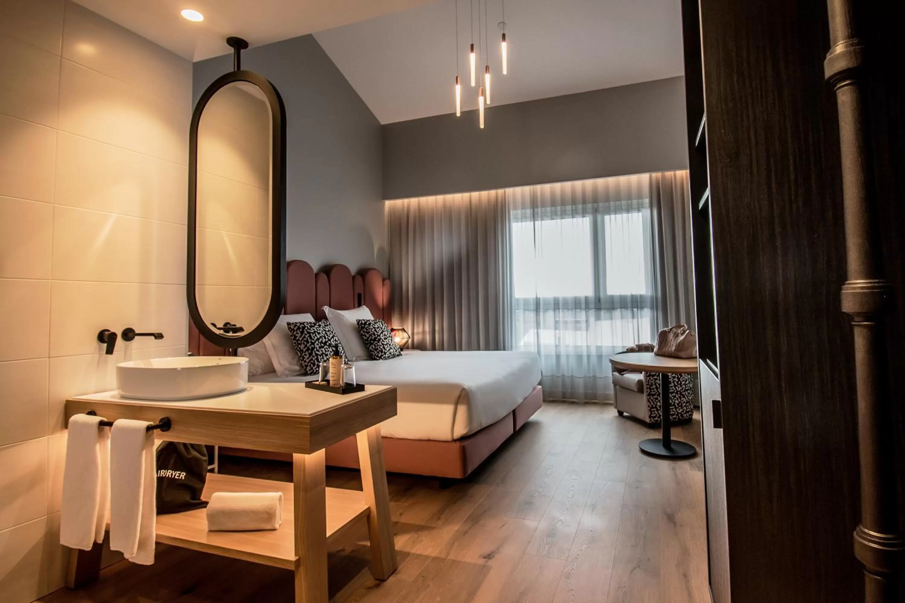 Bathroom, Bed in Mercure Lugo Centro