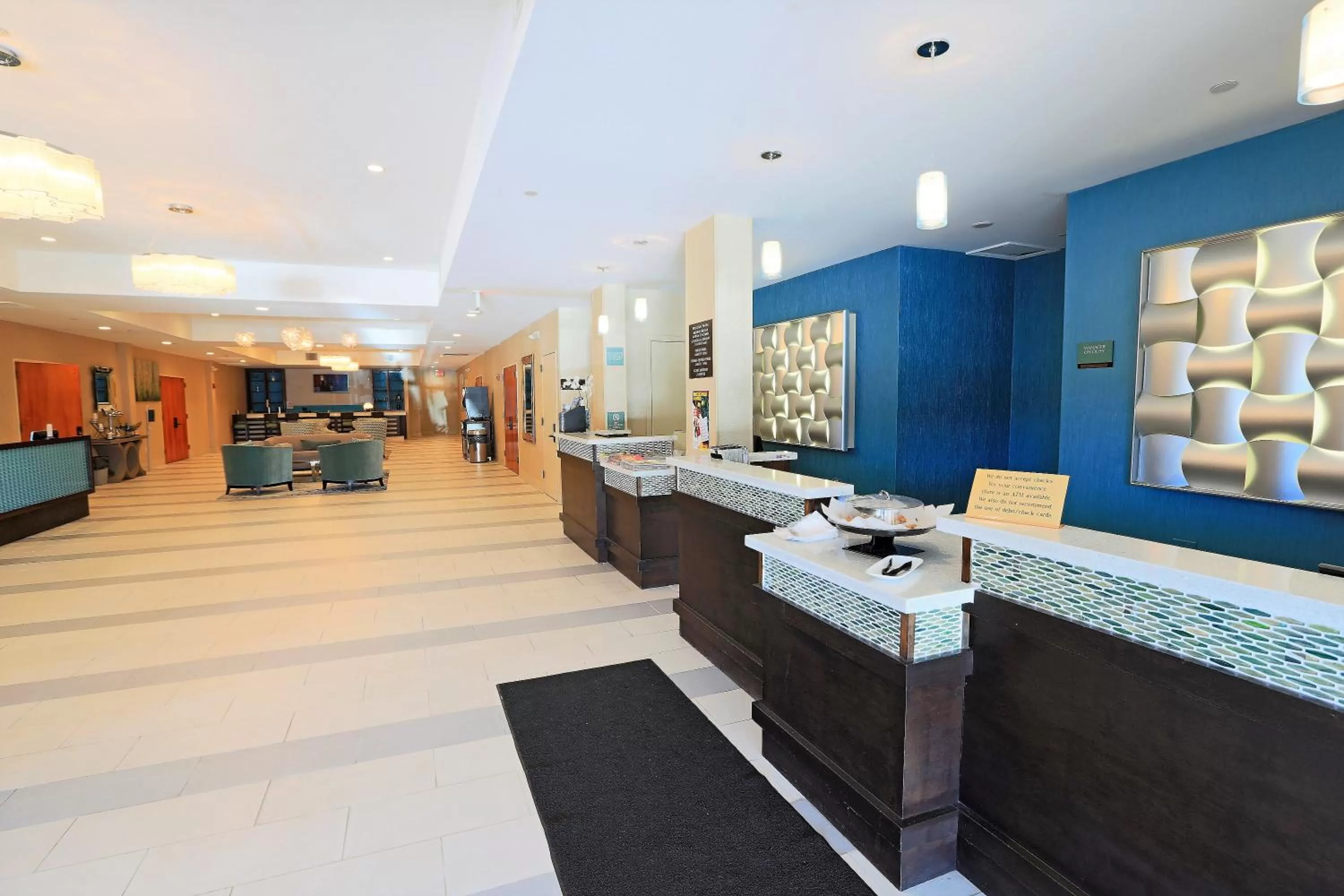 Lobby or reception in Wyndham Garden Kenosha Harborside