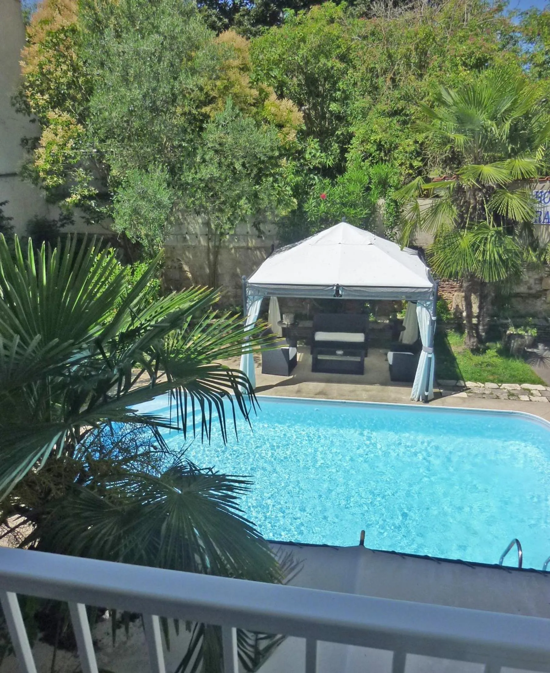 Superior Single Room with Air Conditioning in Hotel de France