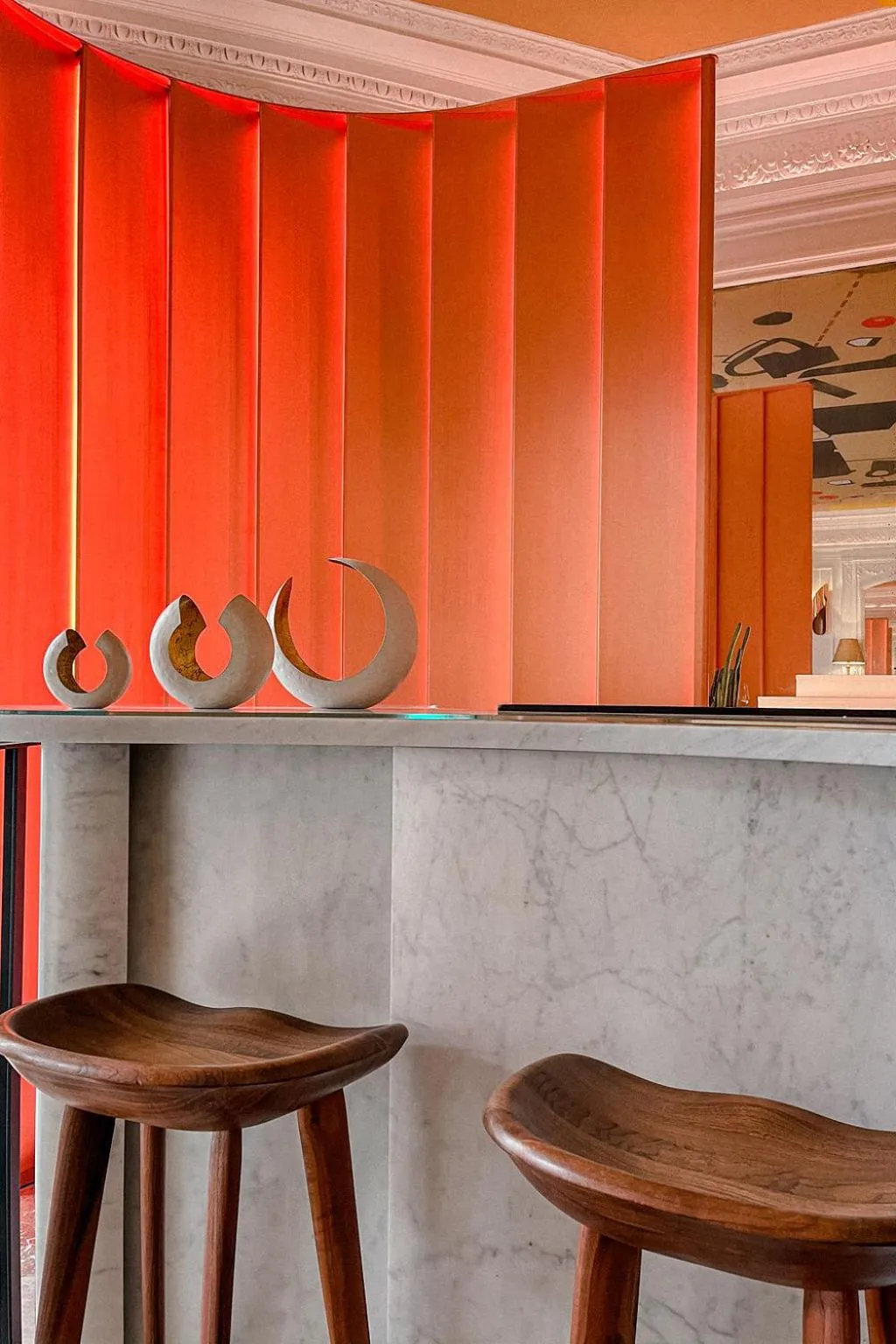 Lounge or bar in Hôtel Vernet Champs Elysées Paris