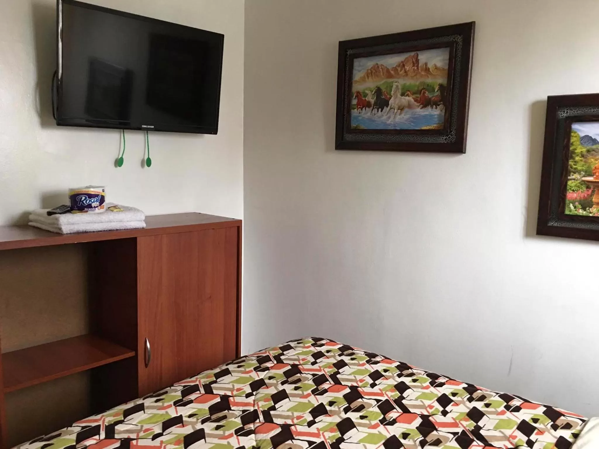 Bedroom, Bed in La Gran Fortaleza B&B