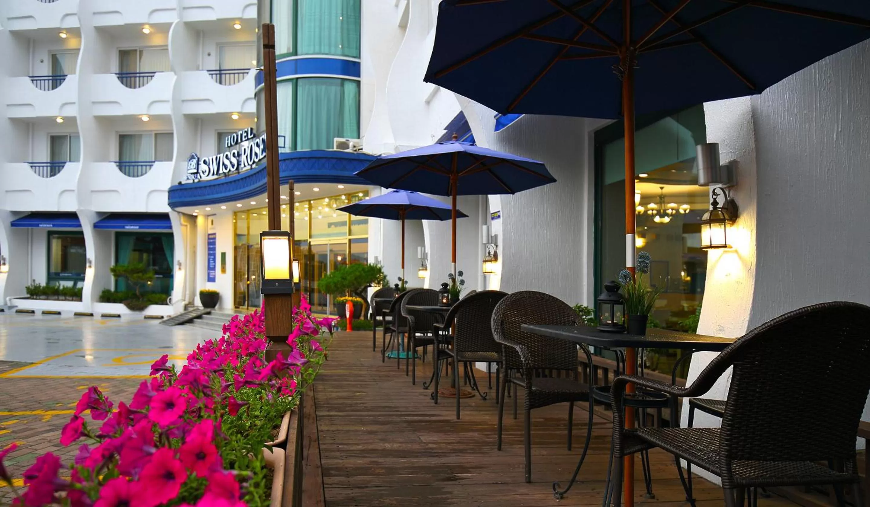 Restaurant/places to eat in Benikea Swiss Rosen Hotel