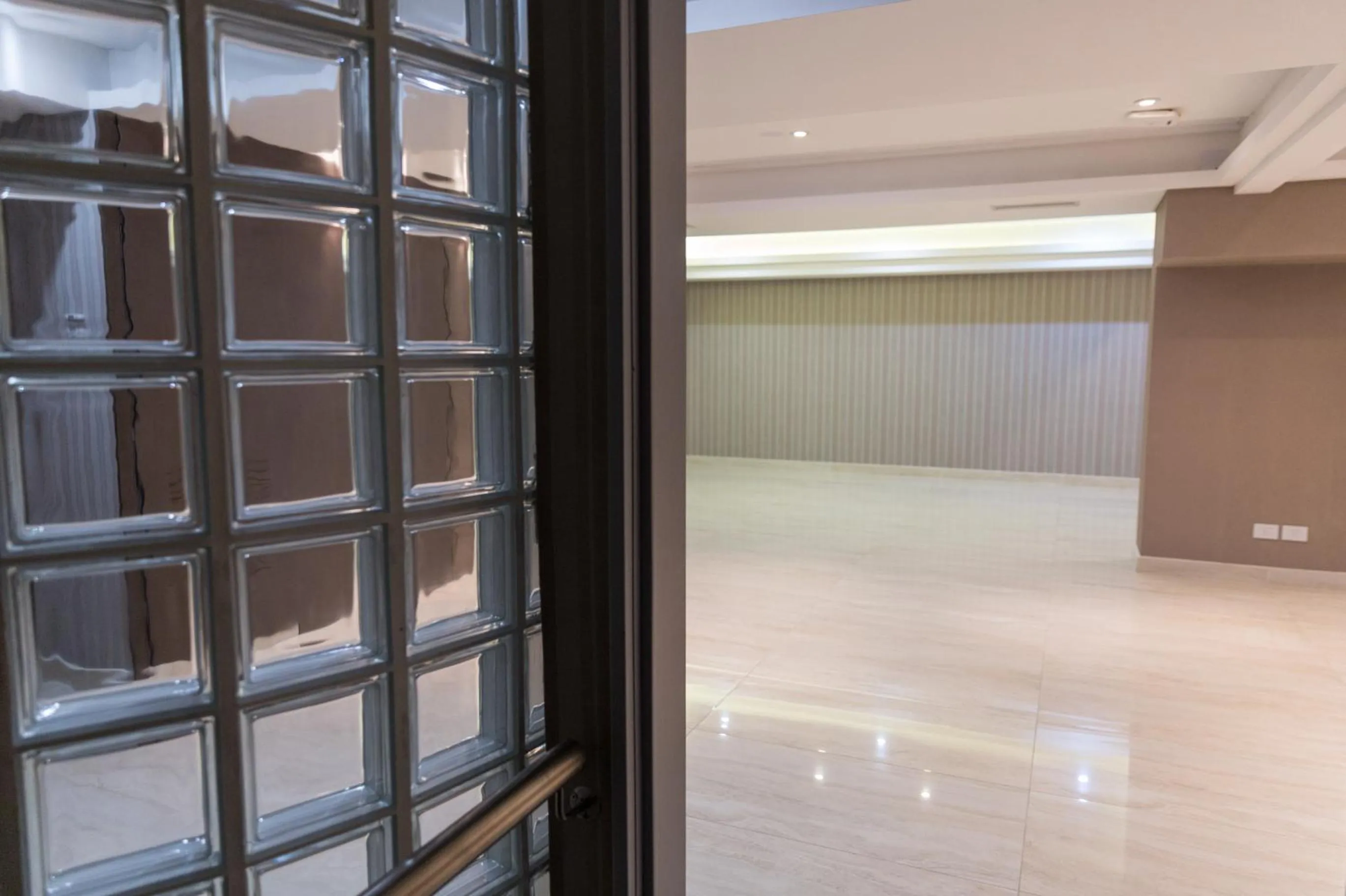 Living room in Howard Johnson Plaza Buenos Aires