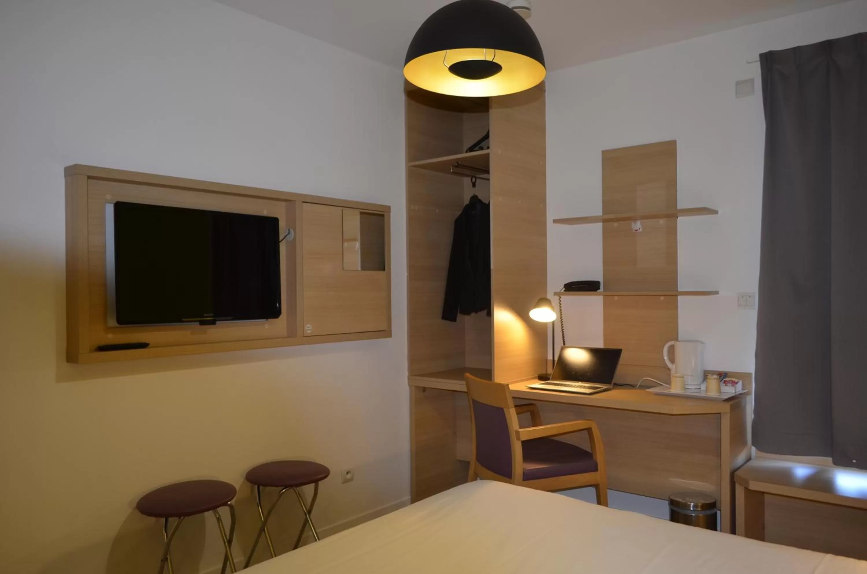 Bed in EastLodge Lyon Est Eurexpo