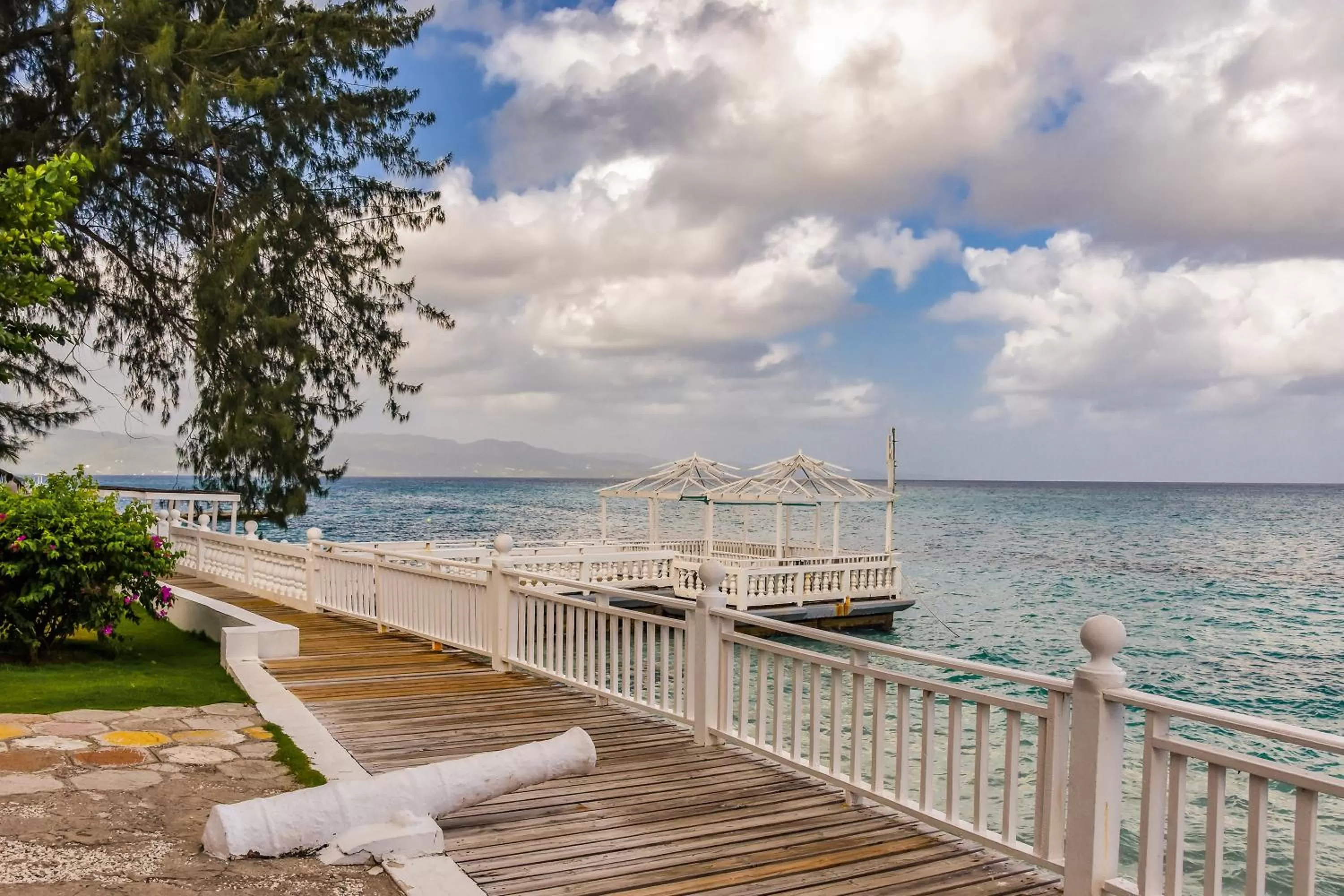 Day in Grand Decameron Montego Beach, A Trademark All-Inclusive Resort