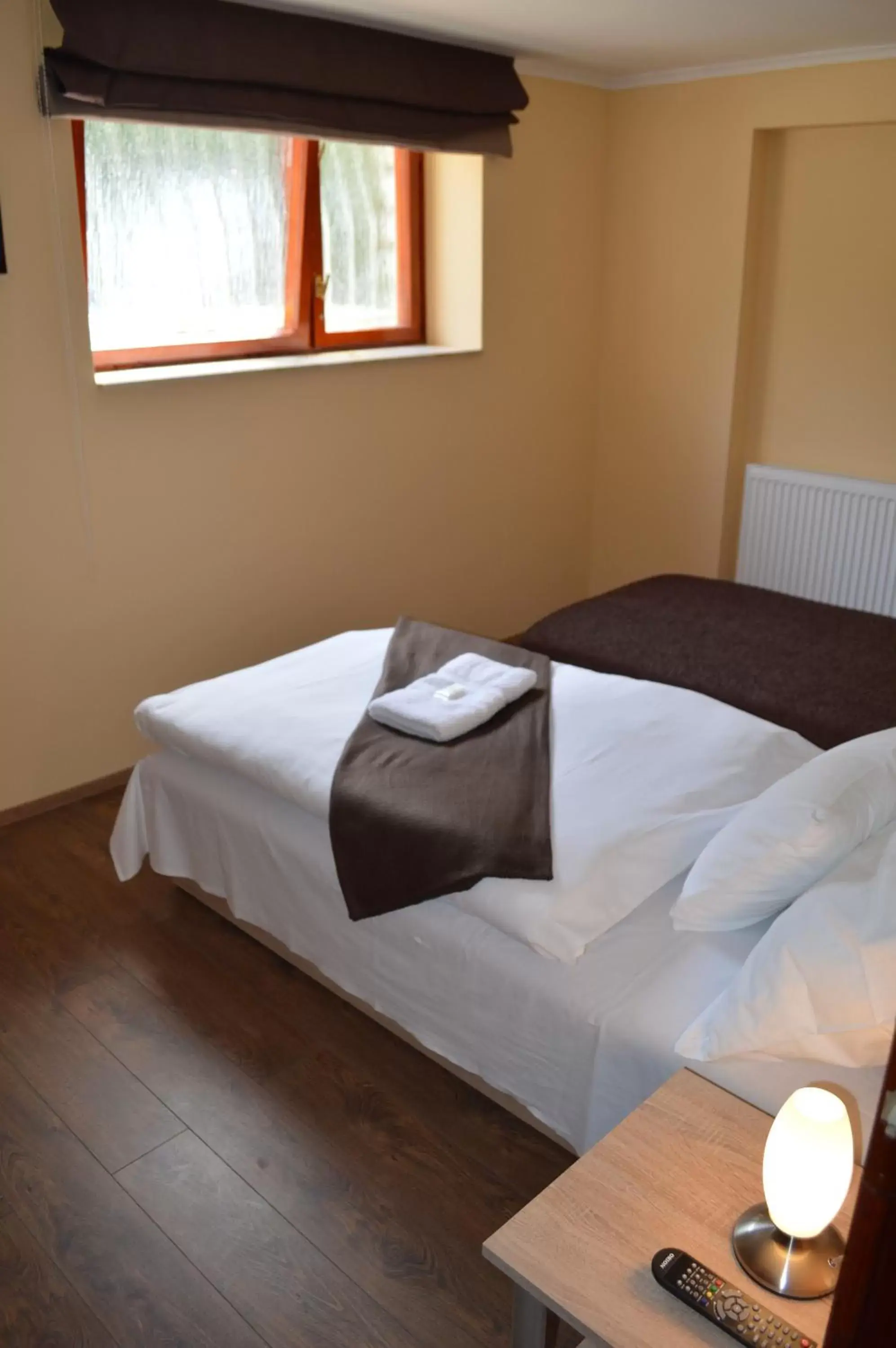 Ground Floor Twin Room in Muskátli Panzió Ground Floor Twin Room in Muskátli Panzió