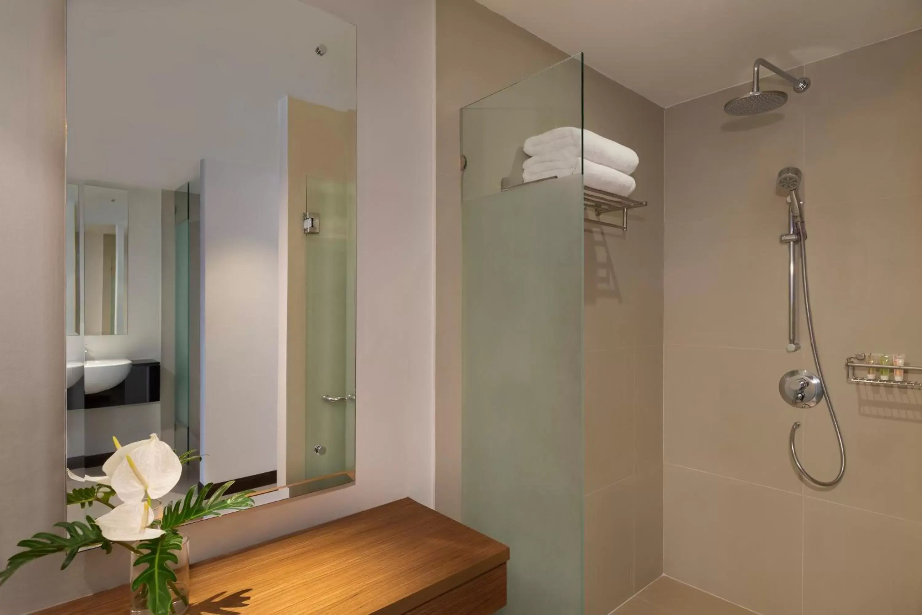 AVANI Superior Room in Avani Ao Nang Cliff Krabi Resort AVANI Superior Room in Avani Ao Nang Cliff Krabi Resort