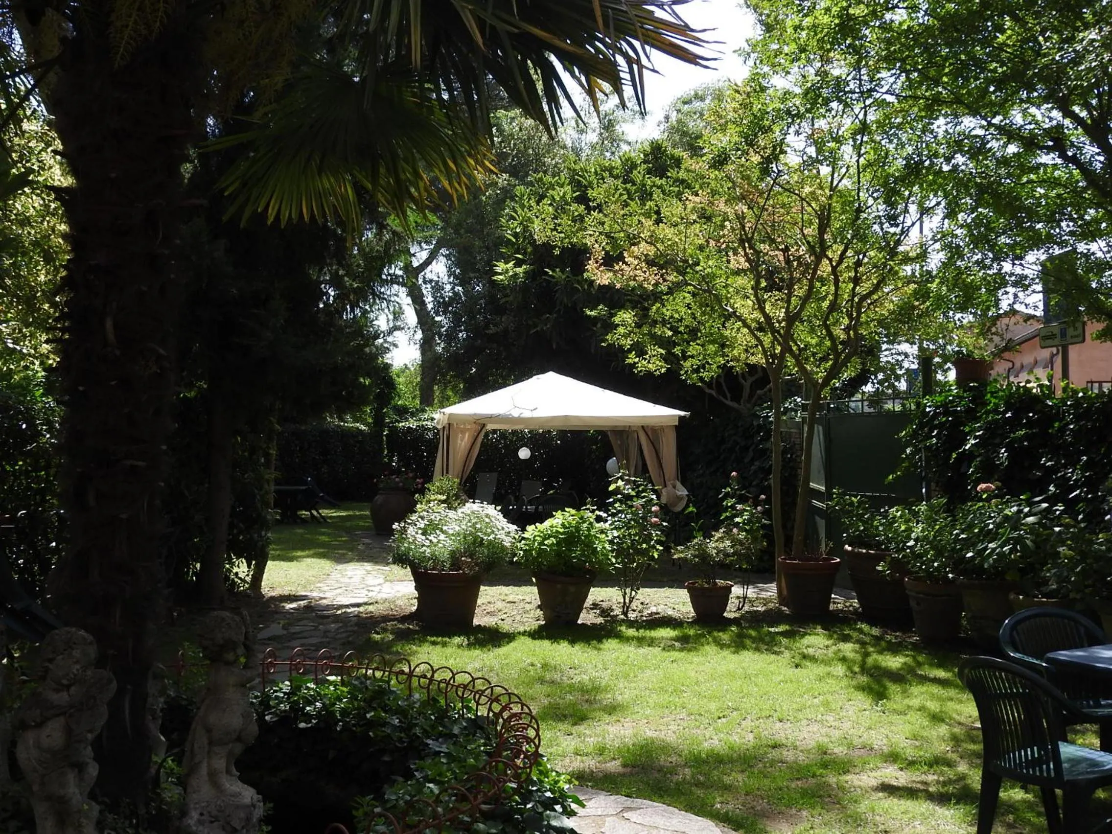 Garden in Hotel Moderno