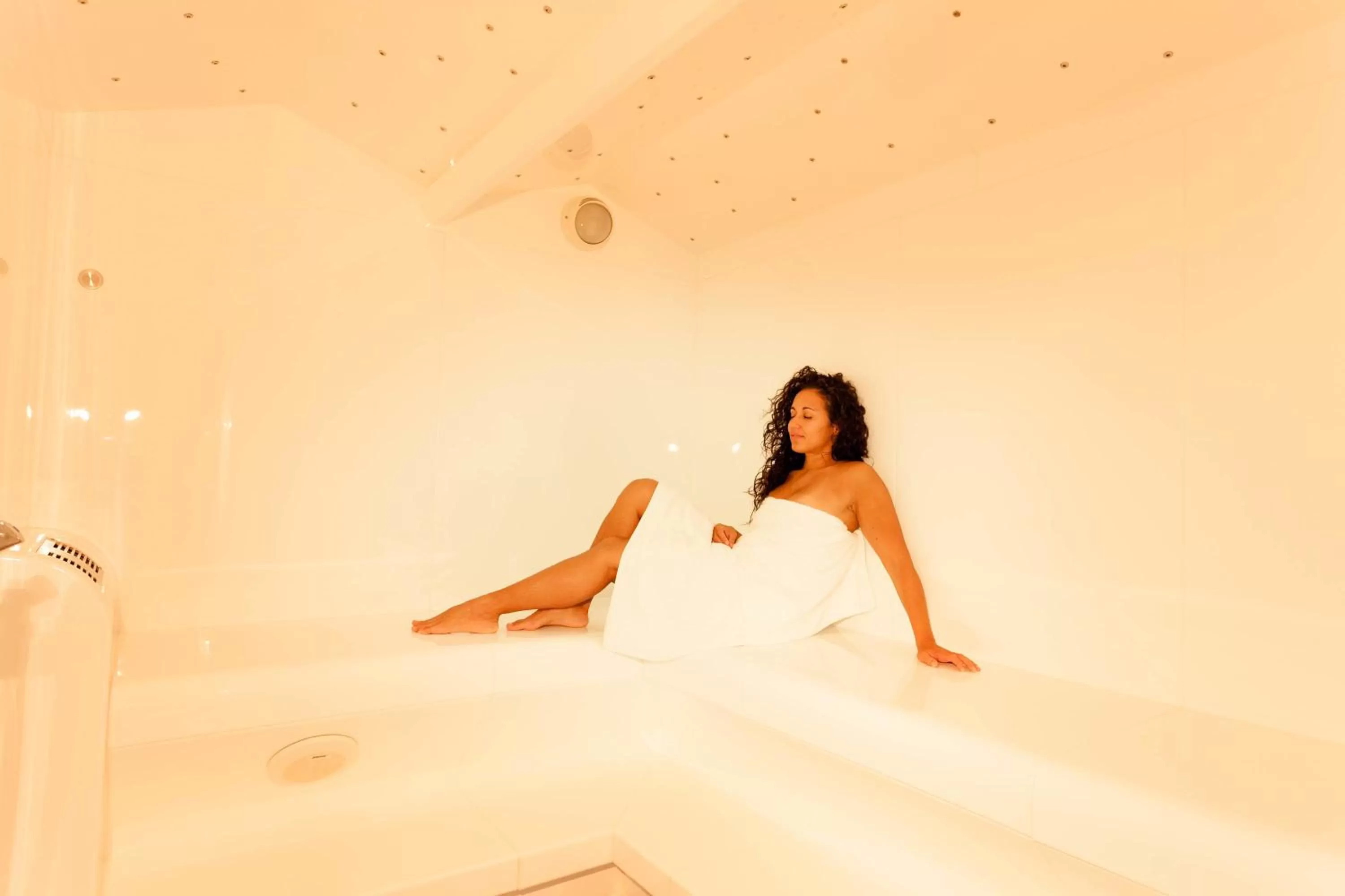 Steam room in Familien- und Wellnesshotel "Viktoria"