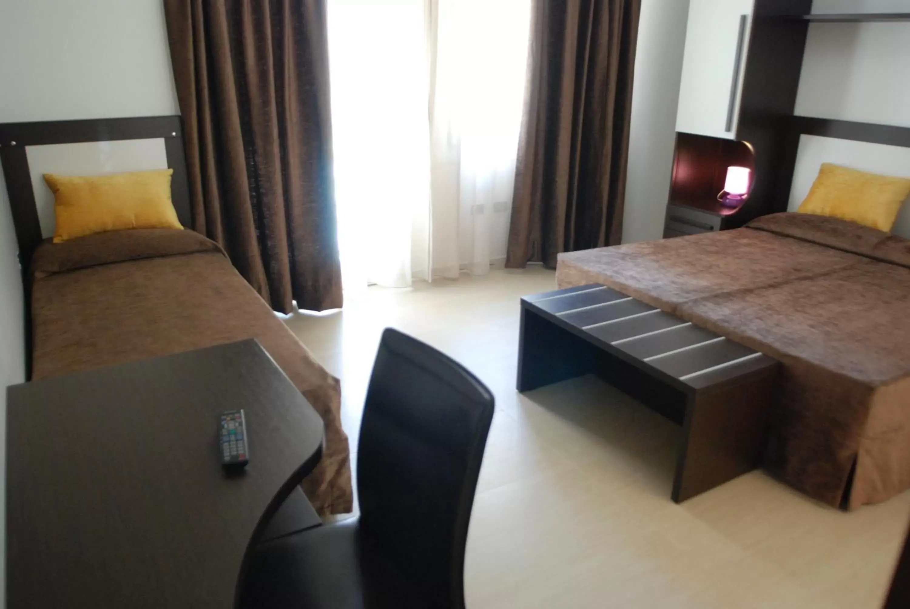 Triple Room in B&B Fiera Maglo' Triple Room in B&B Fiera Maglo'