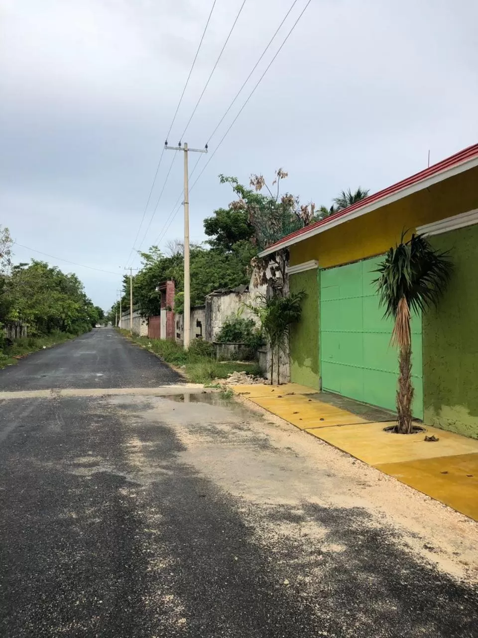 Property building in Airport Sleepy Inn