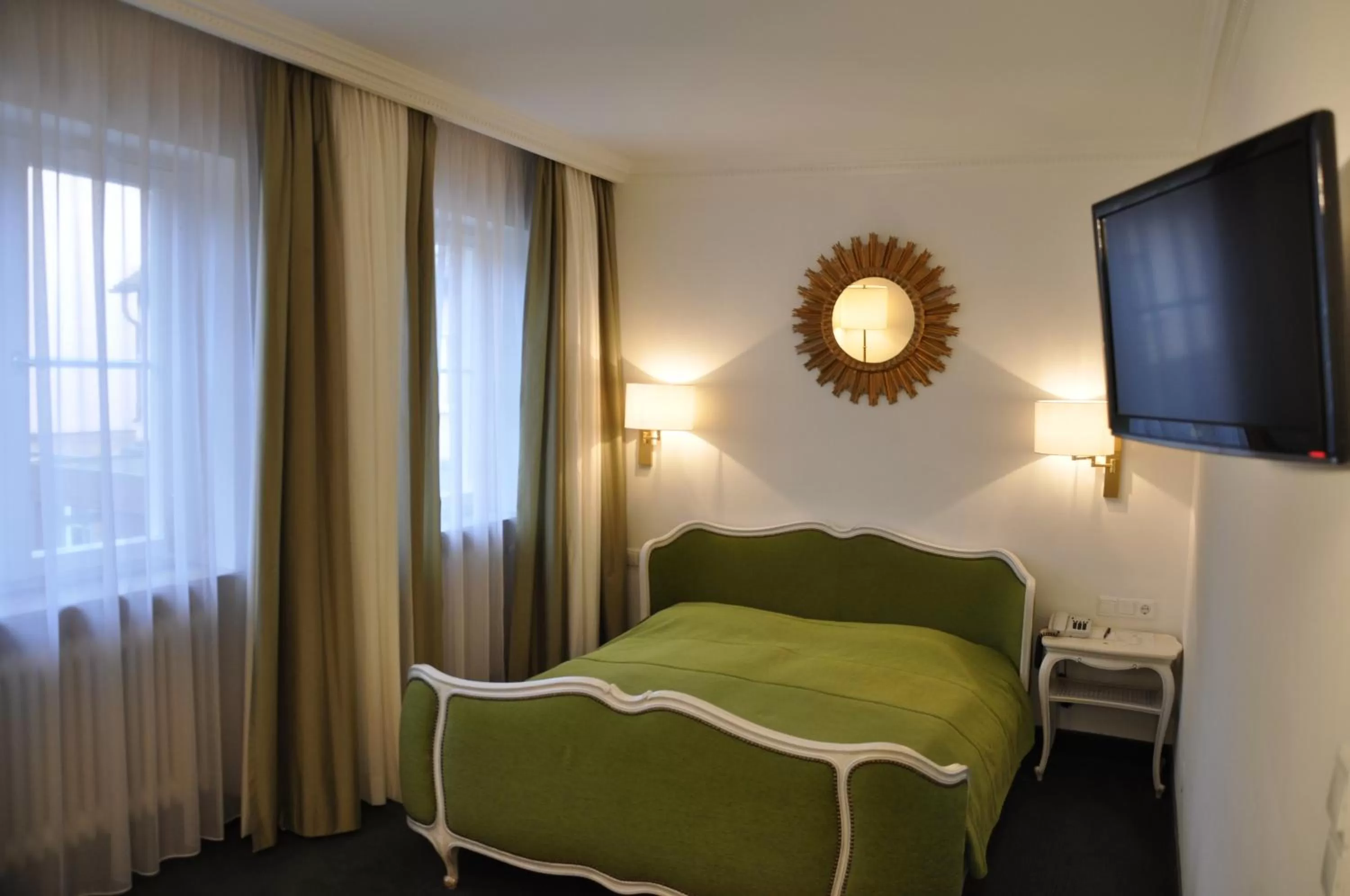 Economy Double Room in relexa Waldhotel Schatten Stuttgart