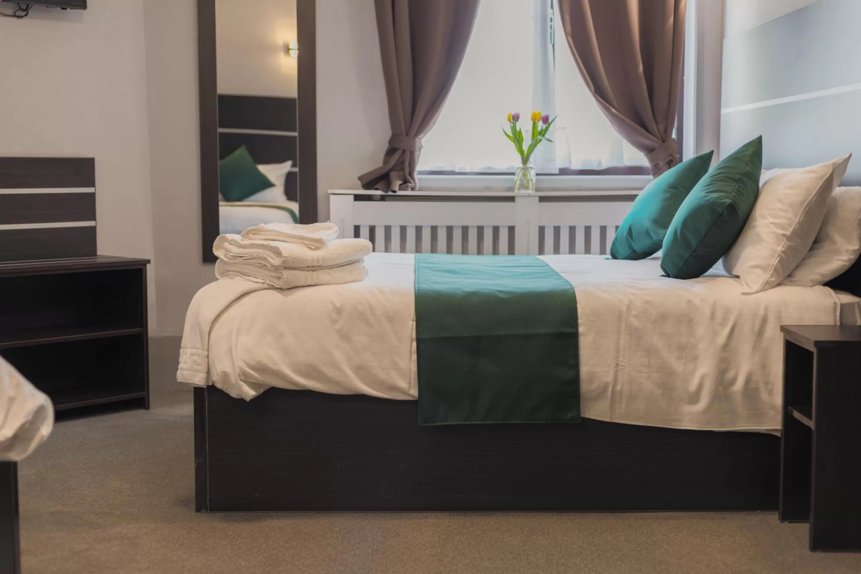 Bed in Best Western Ebbw Vale