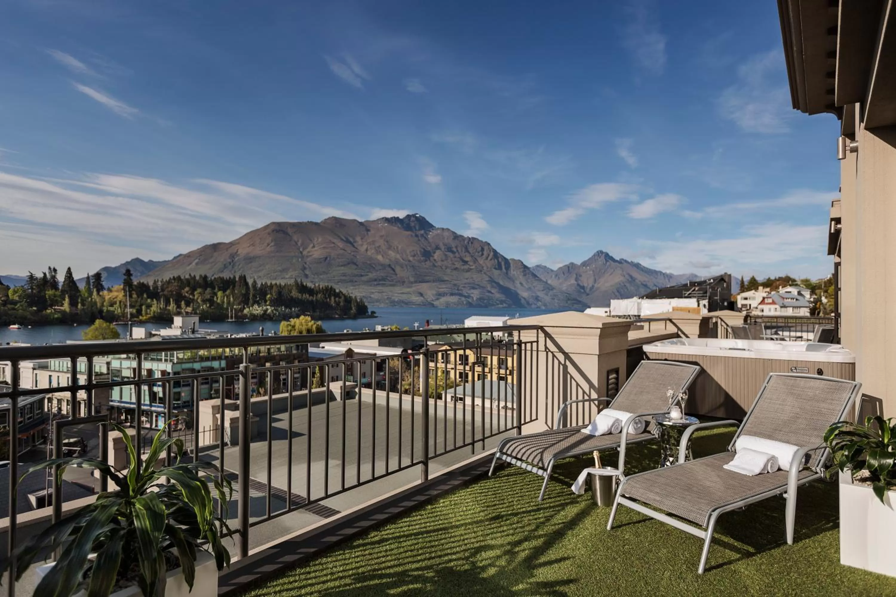 Balcony/Terrace in Sofitel Queenstown Hotel & Spa