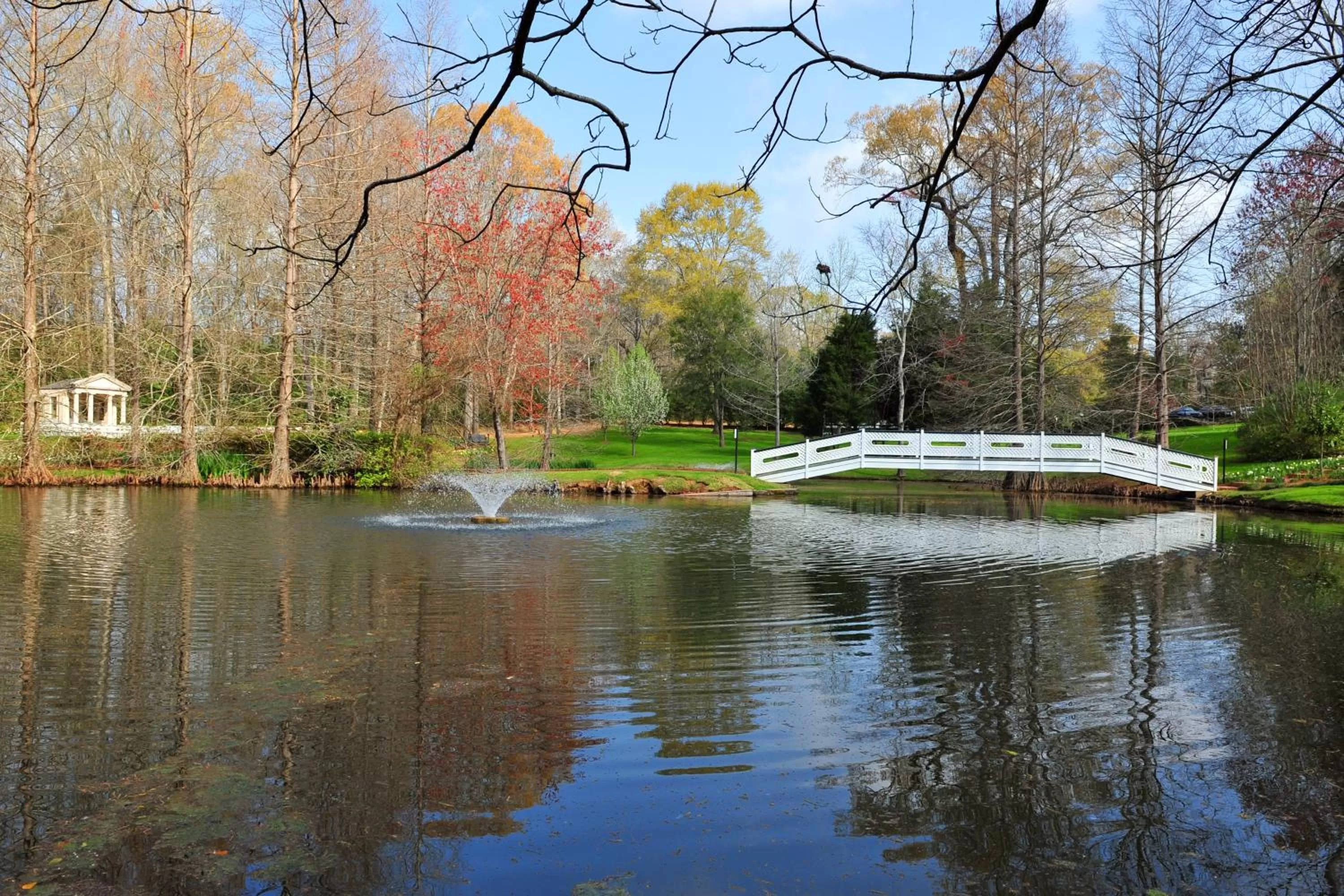 Natural landscape in Monmouth Historic Inn
