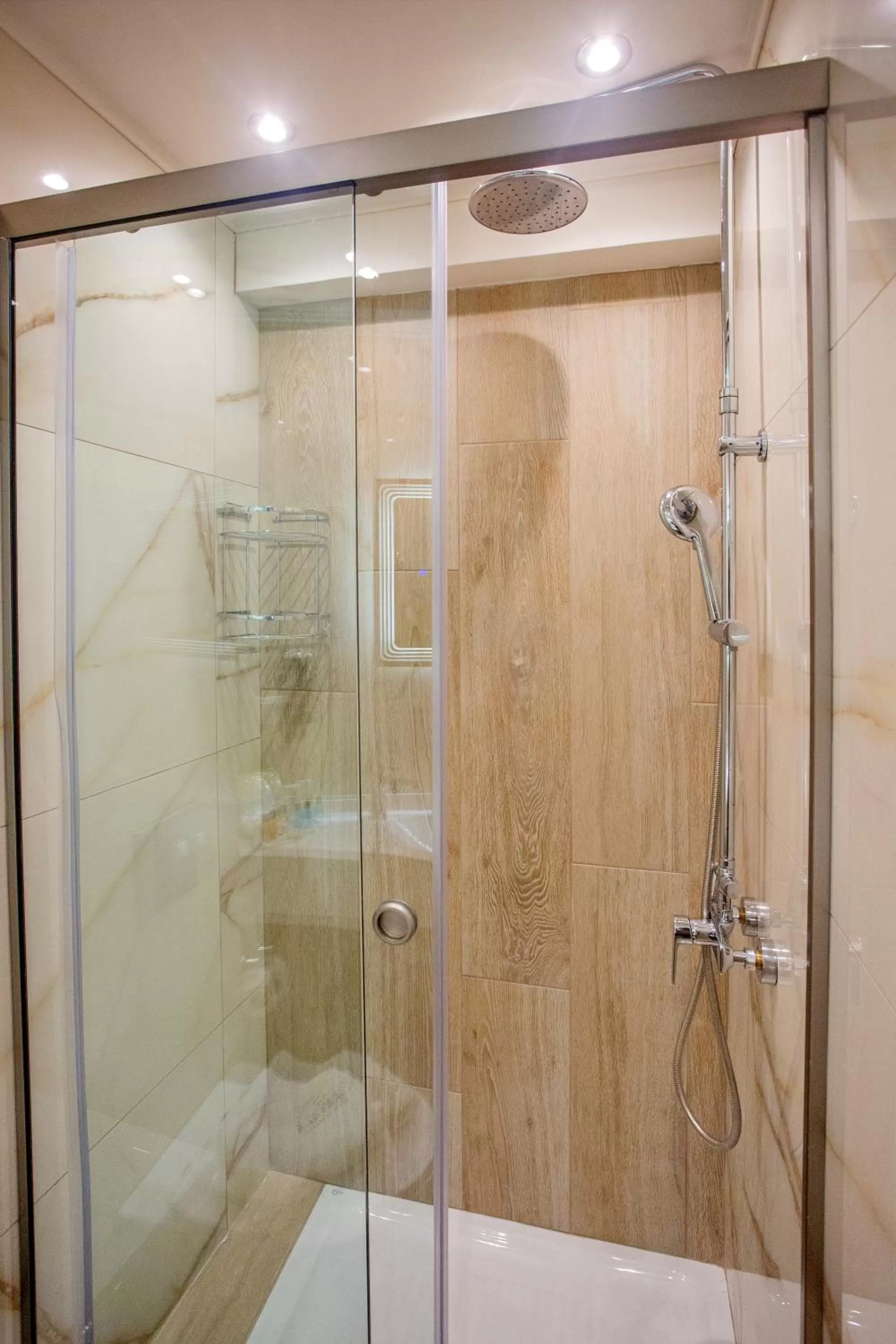 Shower in Kavala Resort & Spa