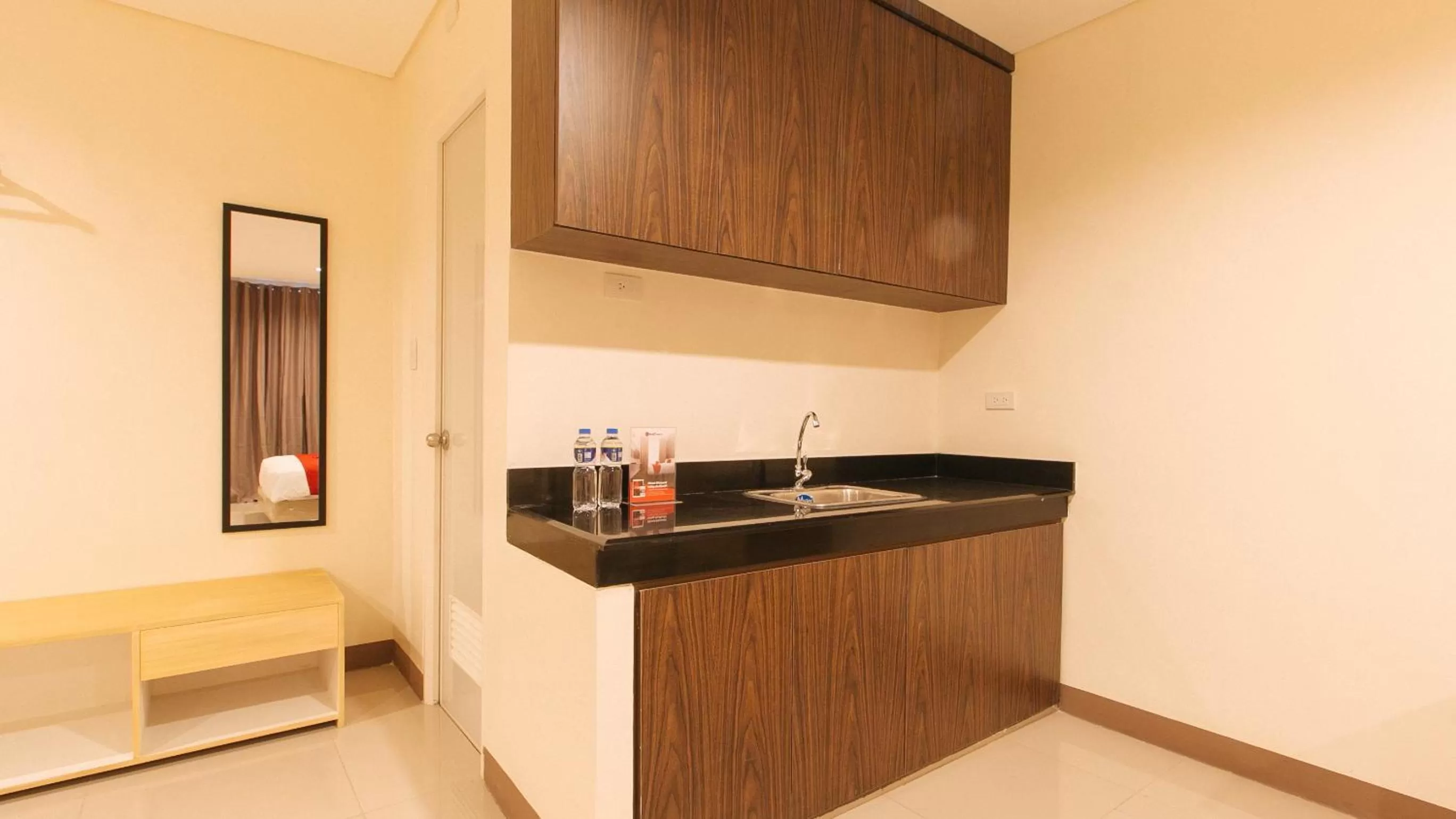 Bedroom in RedDoorz Plus @ Kaizen Suites Taft Avenue