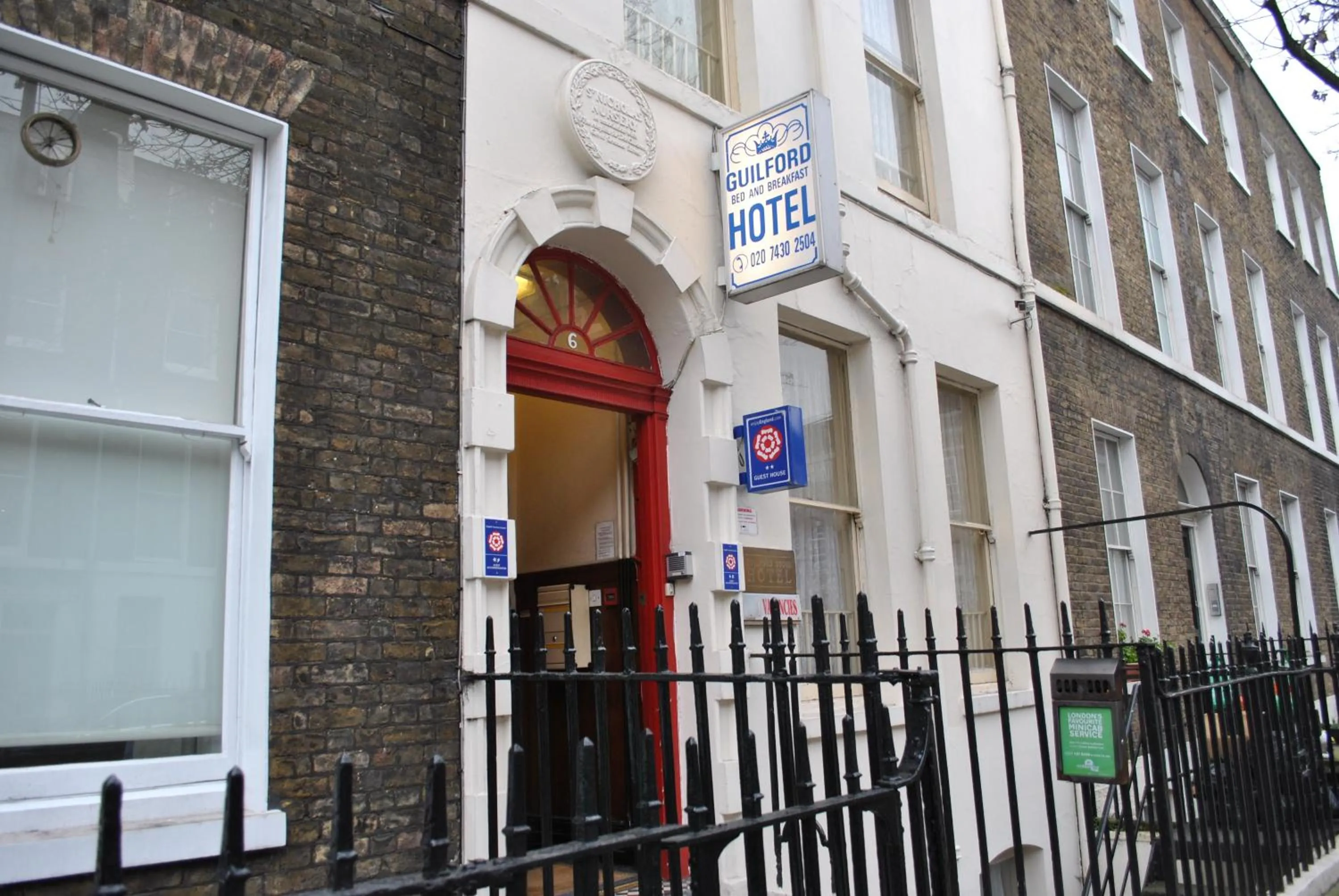 Facade/entrance in Guilford House Hotel