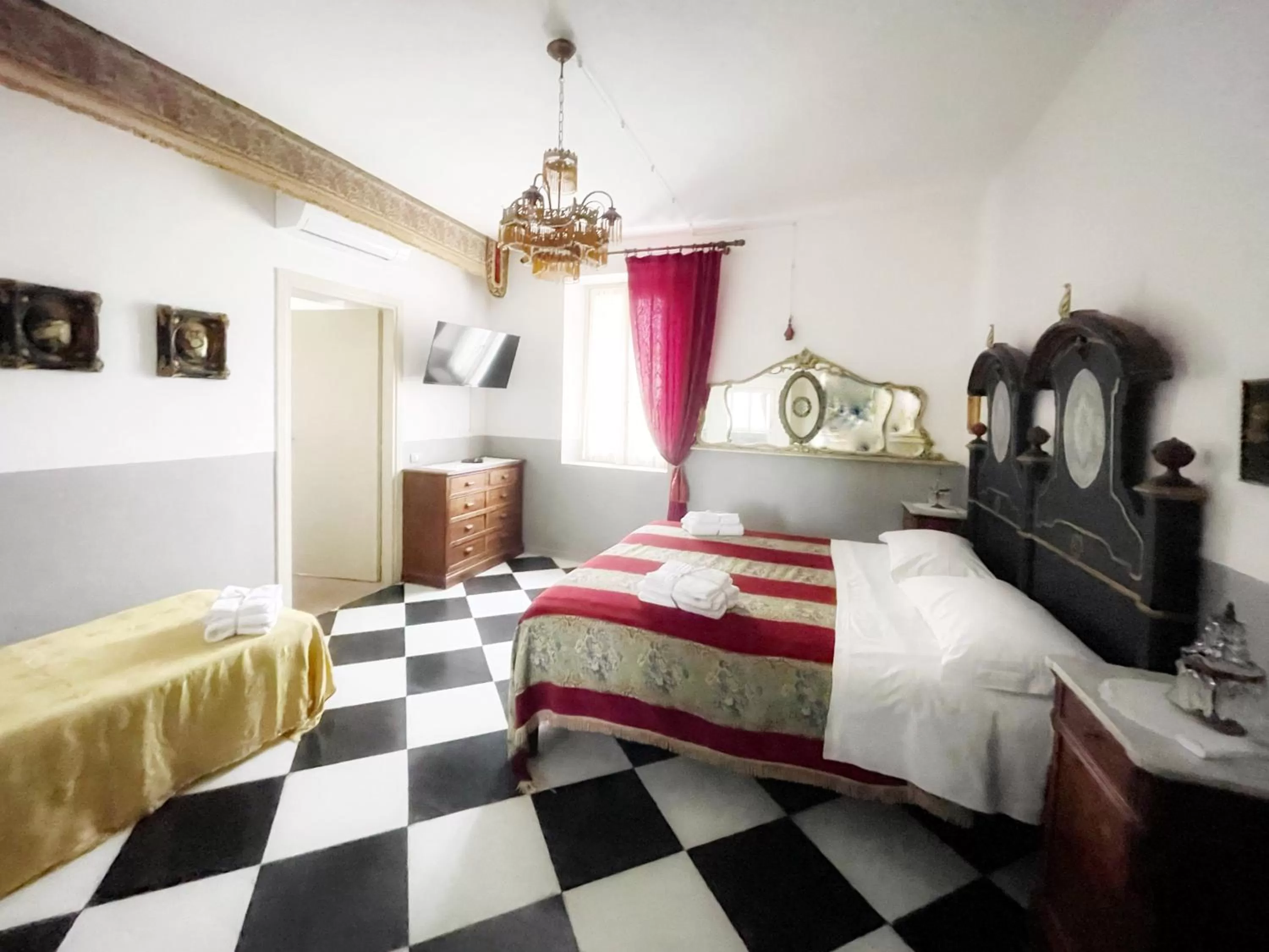 Bedroom, Bed in Mapepa Village apartments