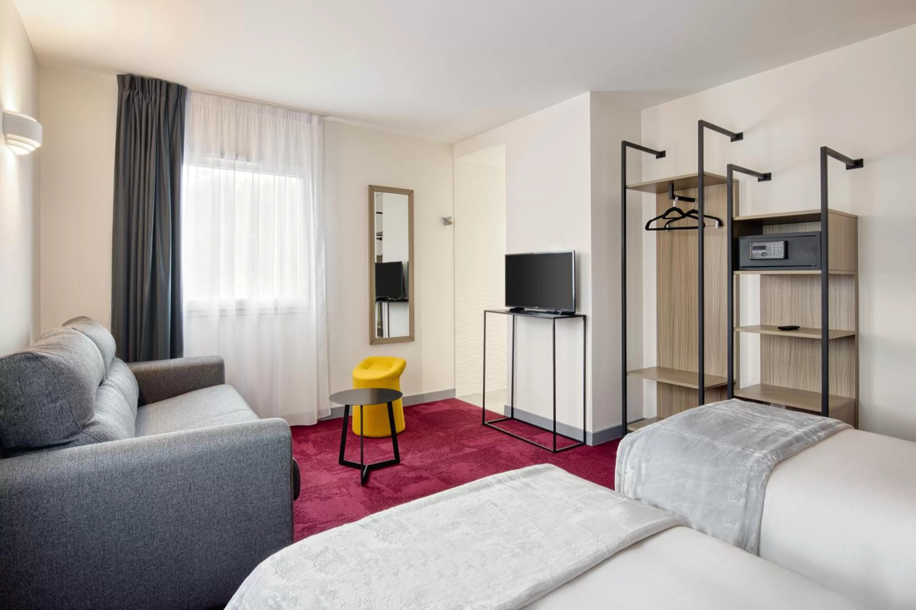 Bed in Sure Hotel by Best Western Les Portes de Montauban