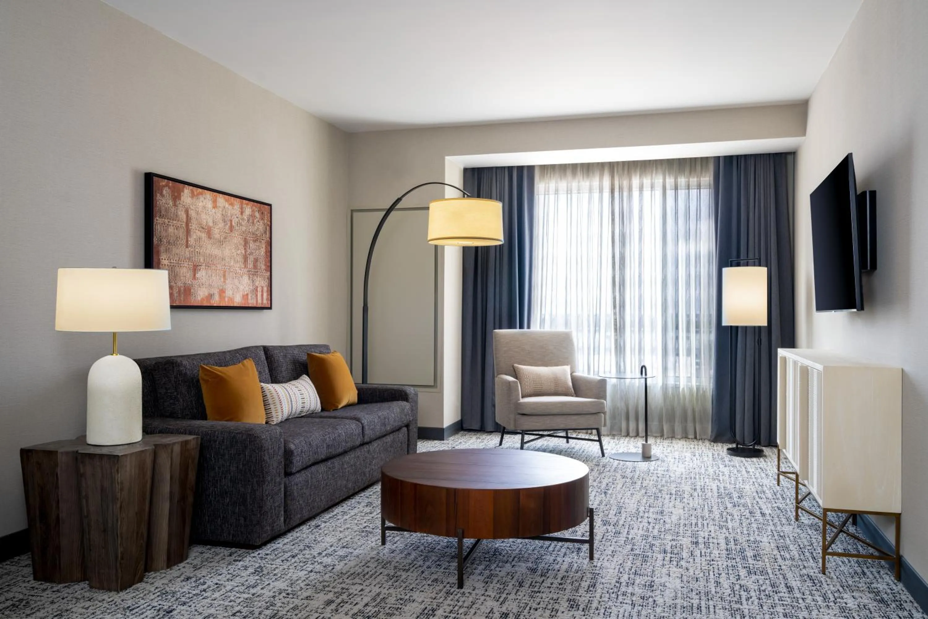 Living room in Delta Hotels by Marriott Wichita Falls Convention Center